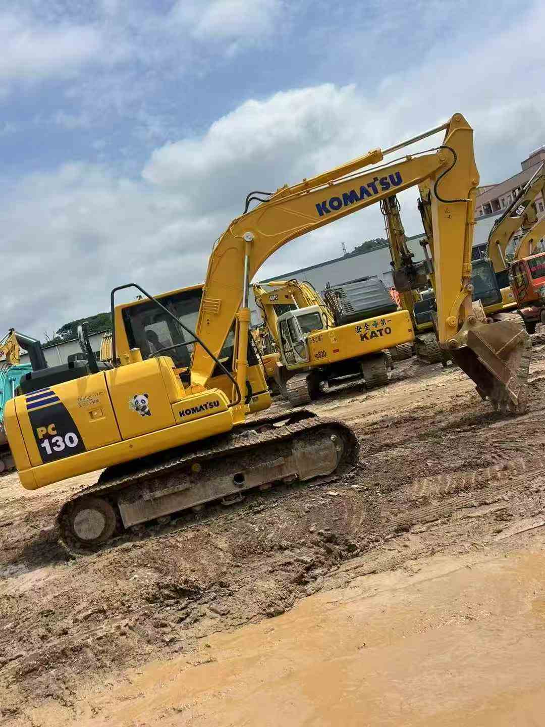 شراء حفارة Komatsu PC110-7 مستعملة / 4