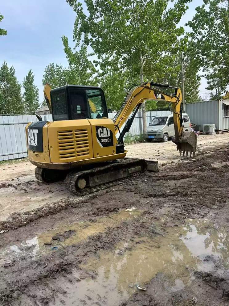 Buy Caterpillar 305.5 Used Excavator / 6