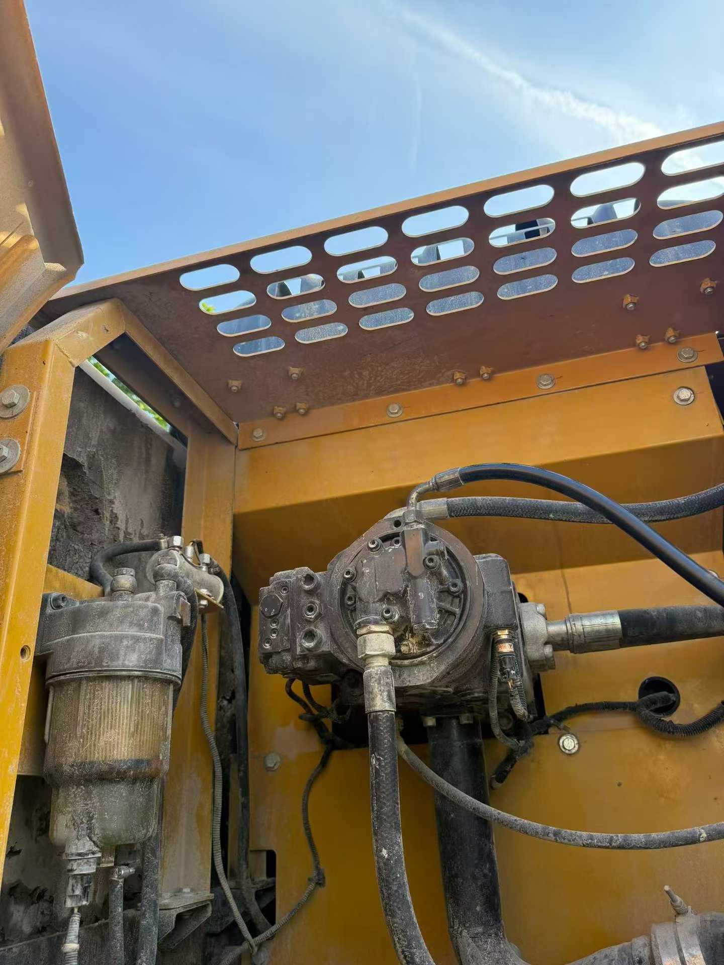 Buy Sany SY245H Used Excavator / 3