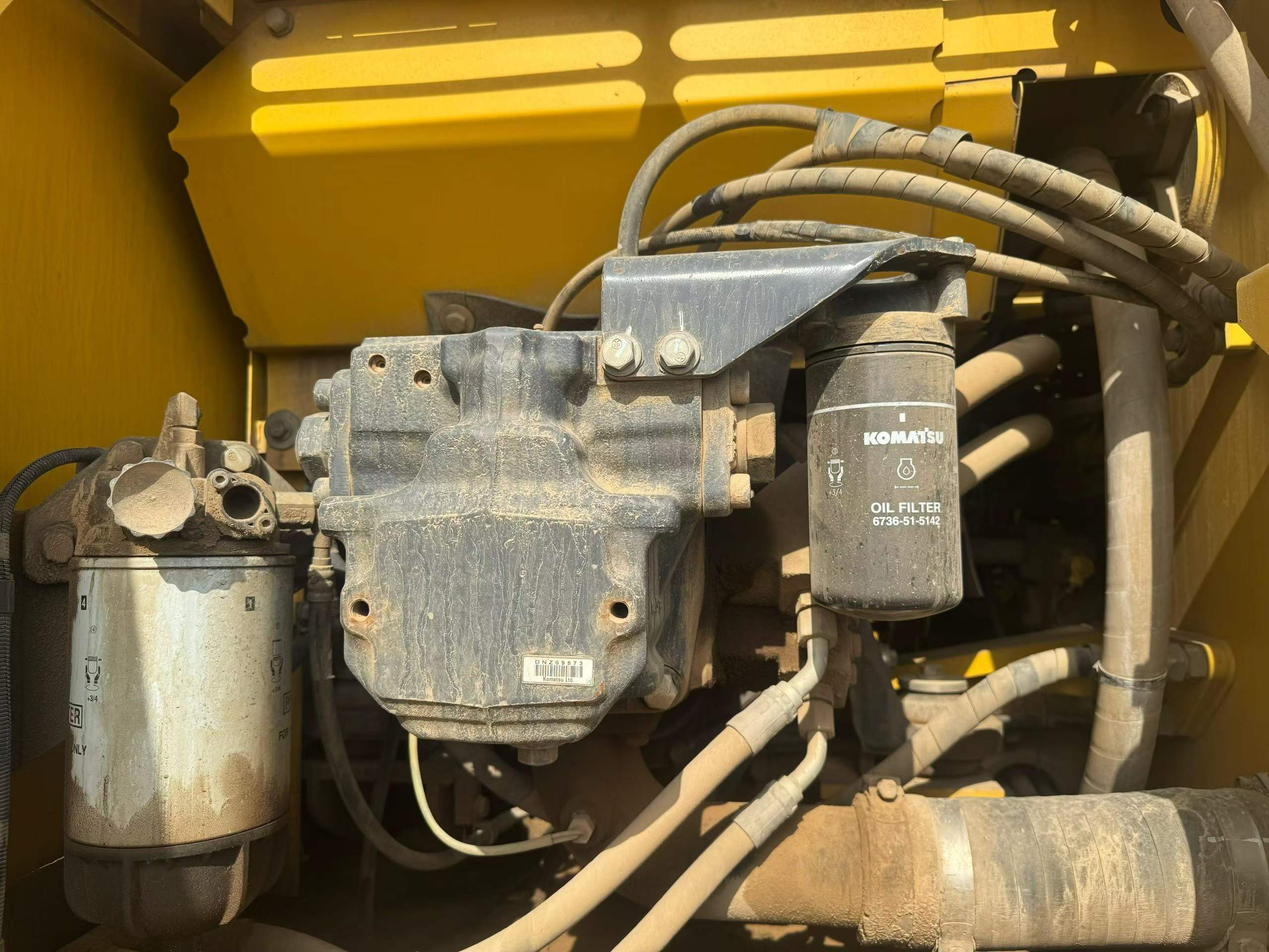 Buy Komatsu PC200 Used Excavator / 2