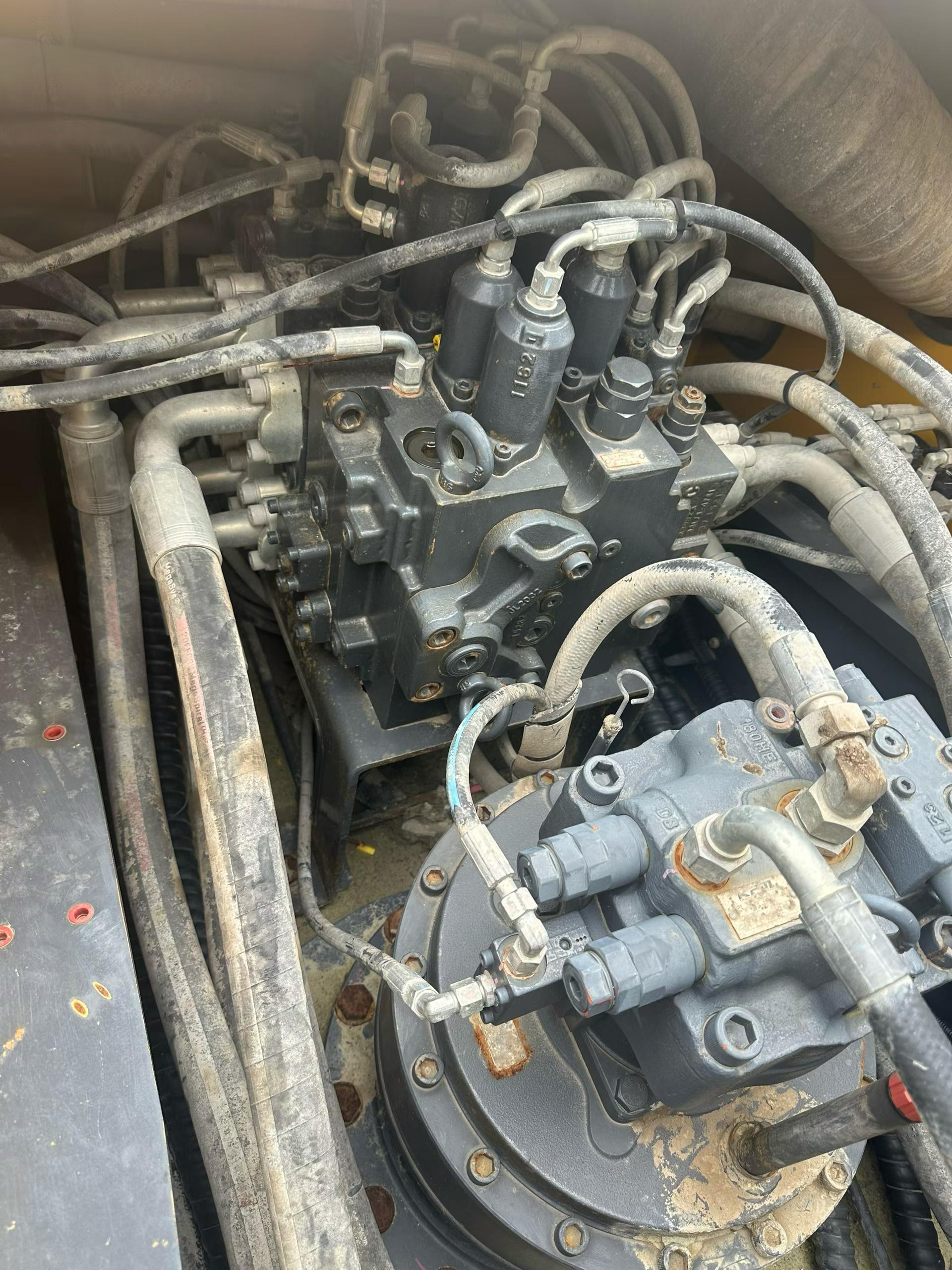 Buy XCMG XE380K Used Excavator / 5