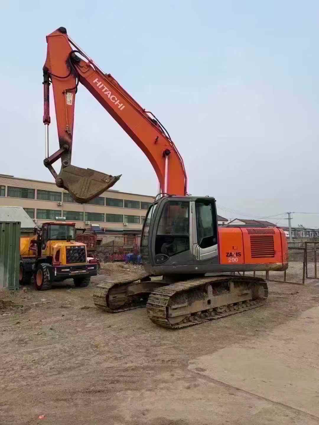 Buy Hitachi EX200-3 Used Excavator / 2