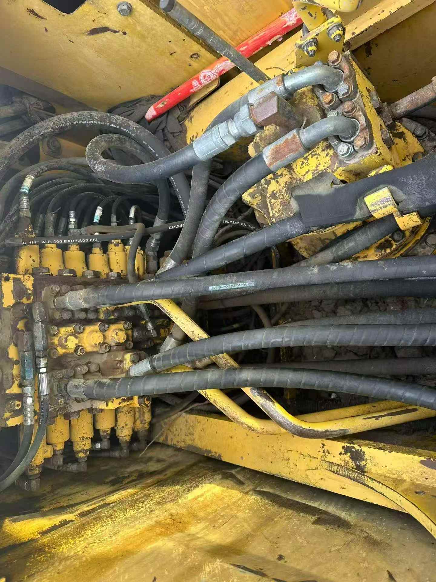 Купить Подержанный Экскаватор Komatsu PC200-8 / 8