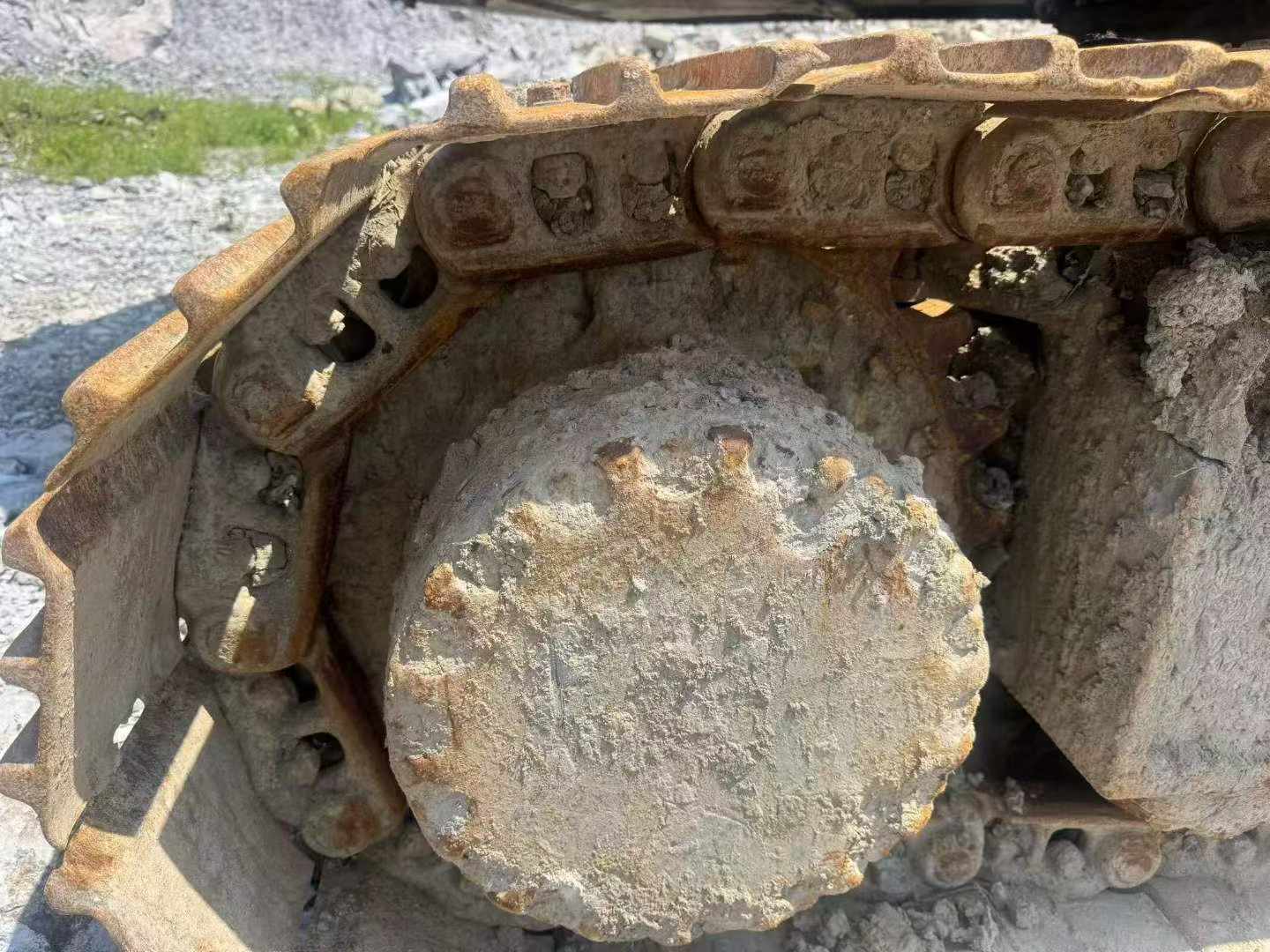 Buy Komatsu PC200-7 Used Excavator / 6