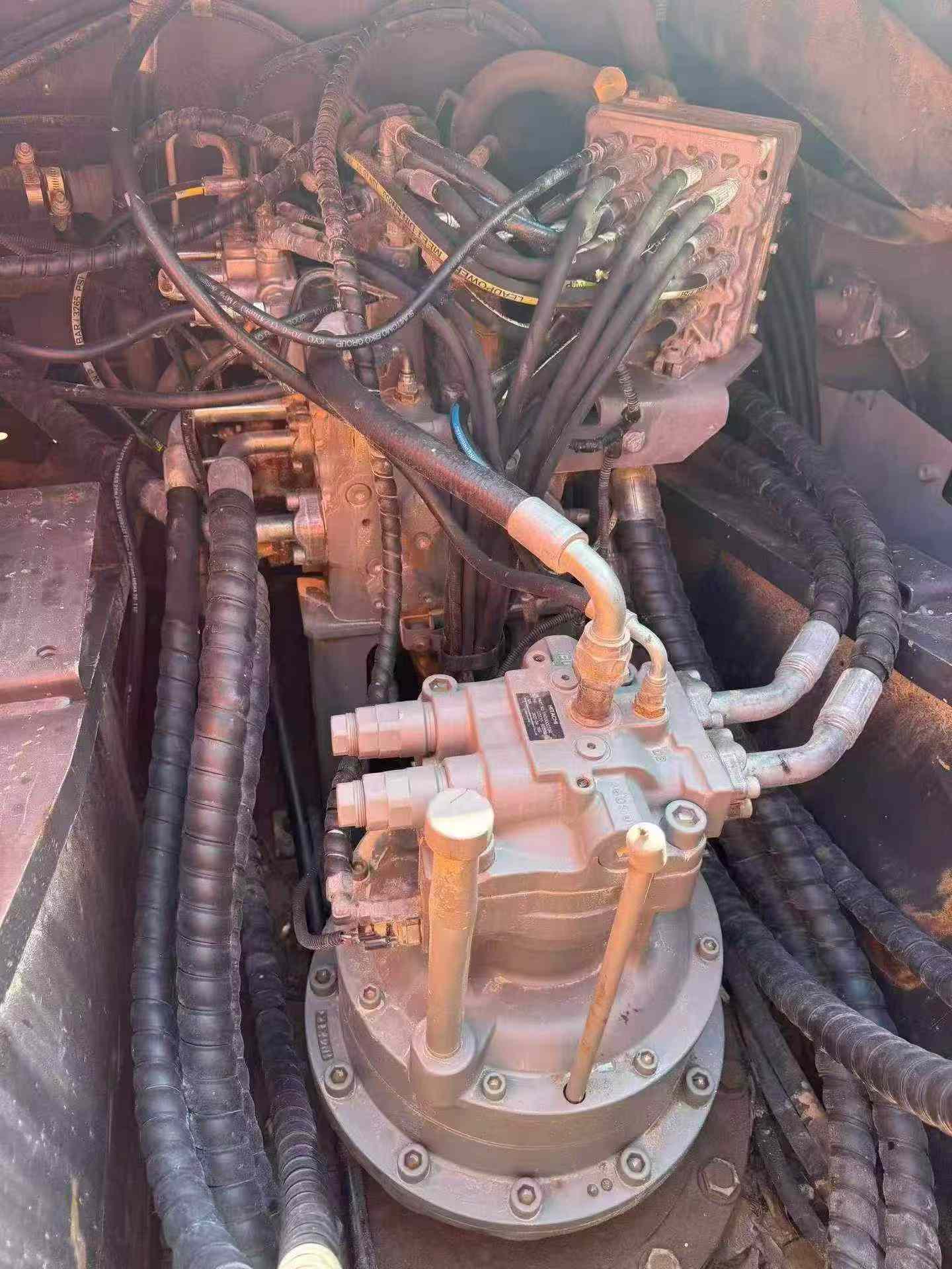 Buy Hitachi ZX240-5A Used Excavator / 8