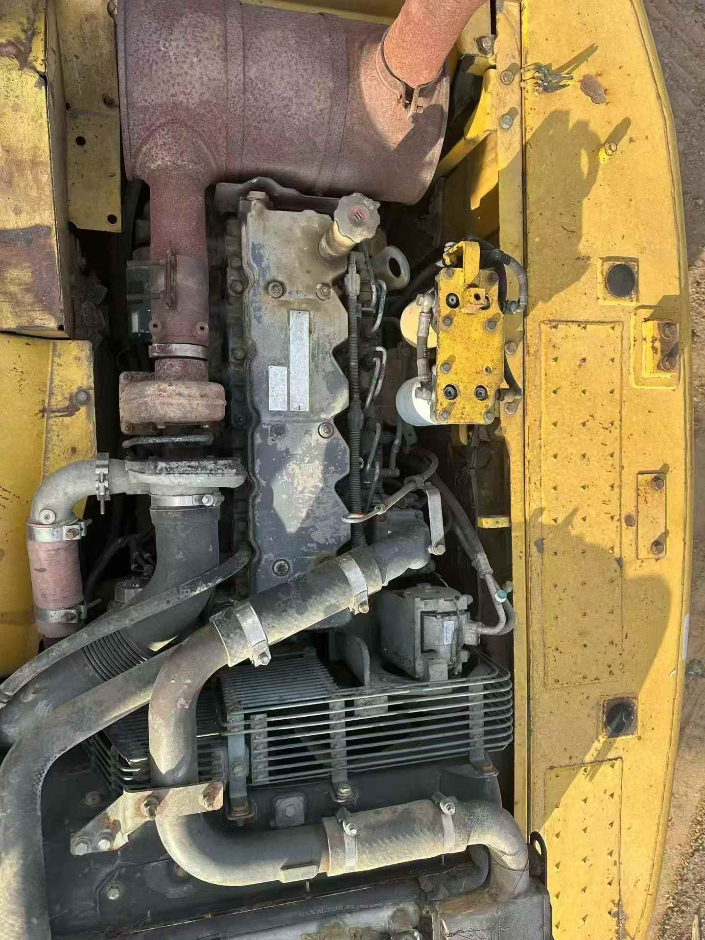 Купить Подержанный Экскаватор Komatsu PC200-8 / 9