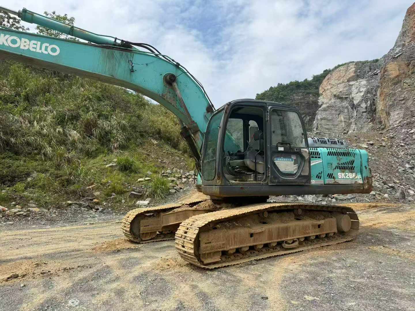 Buy Kobelco SK260 Used Excavator / 2