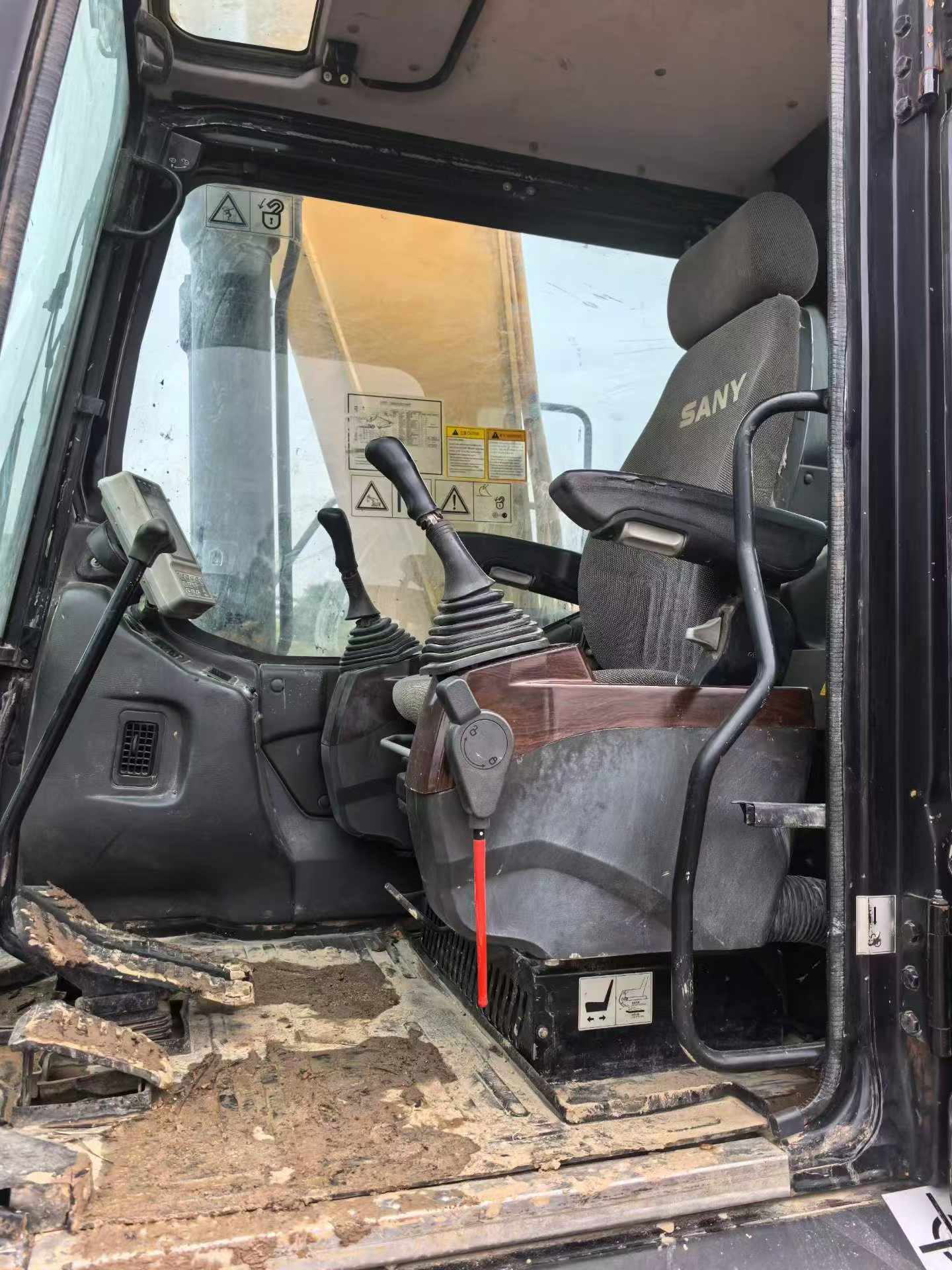 Buy Sany SY245H Used Excavator / 9