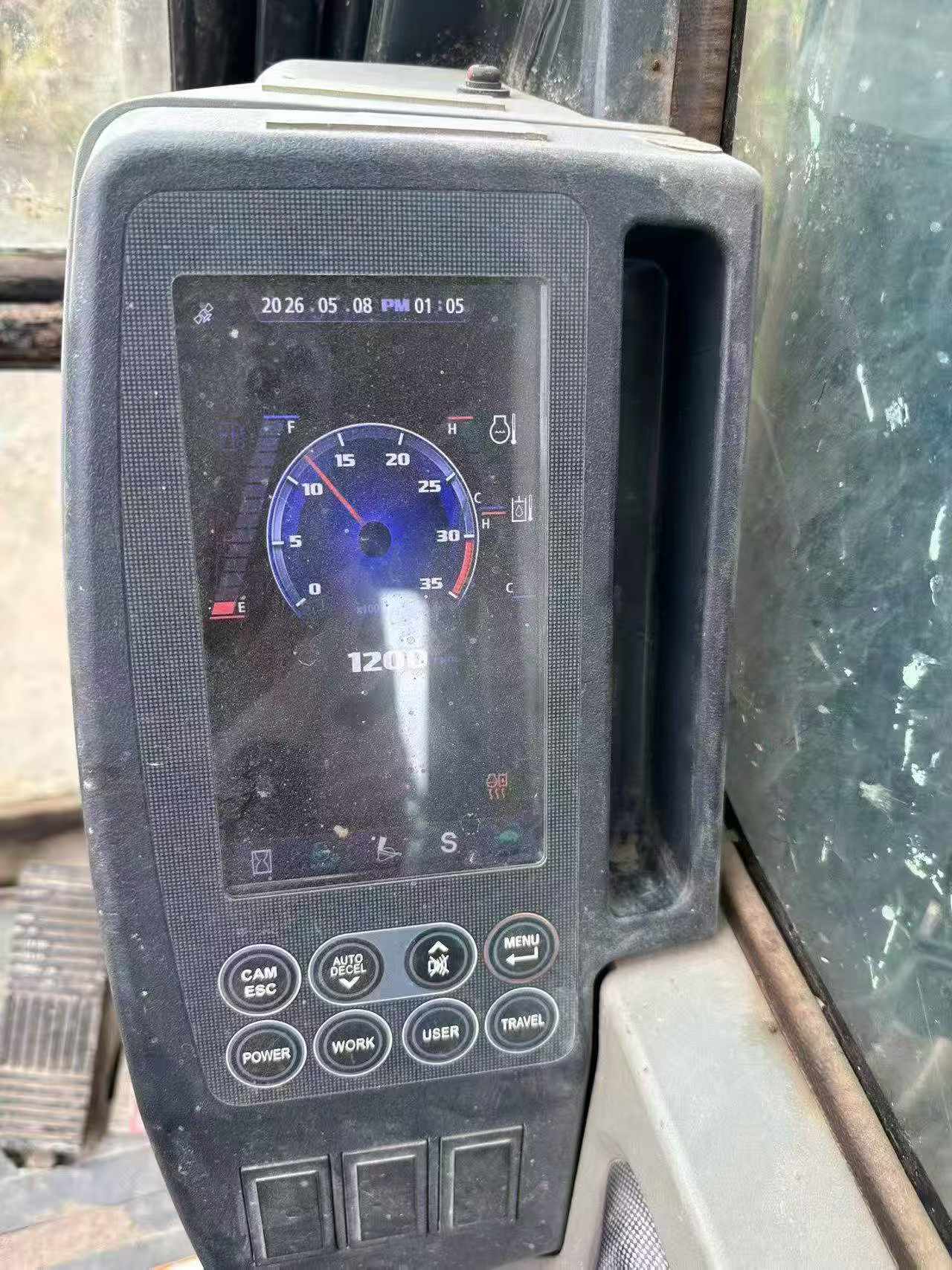 شراء حفارة Hyundai R205VS مستعملة / 6