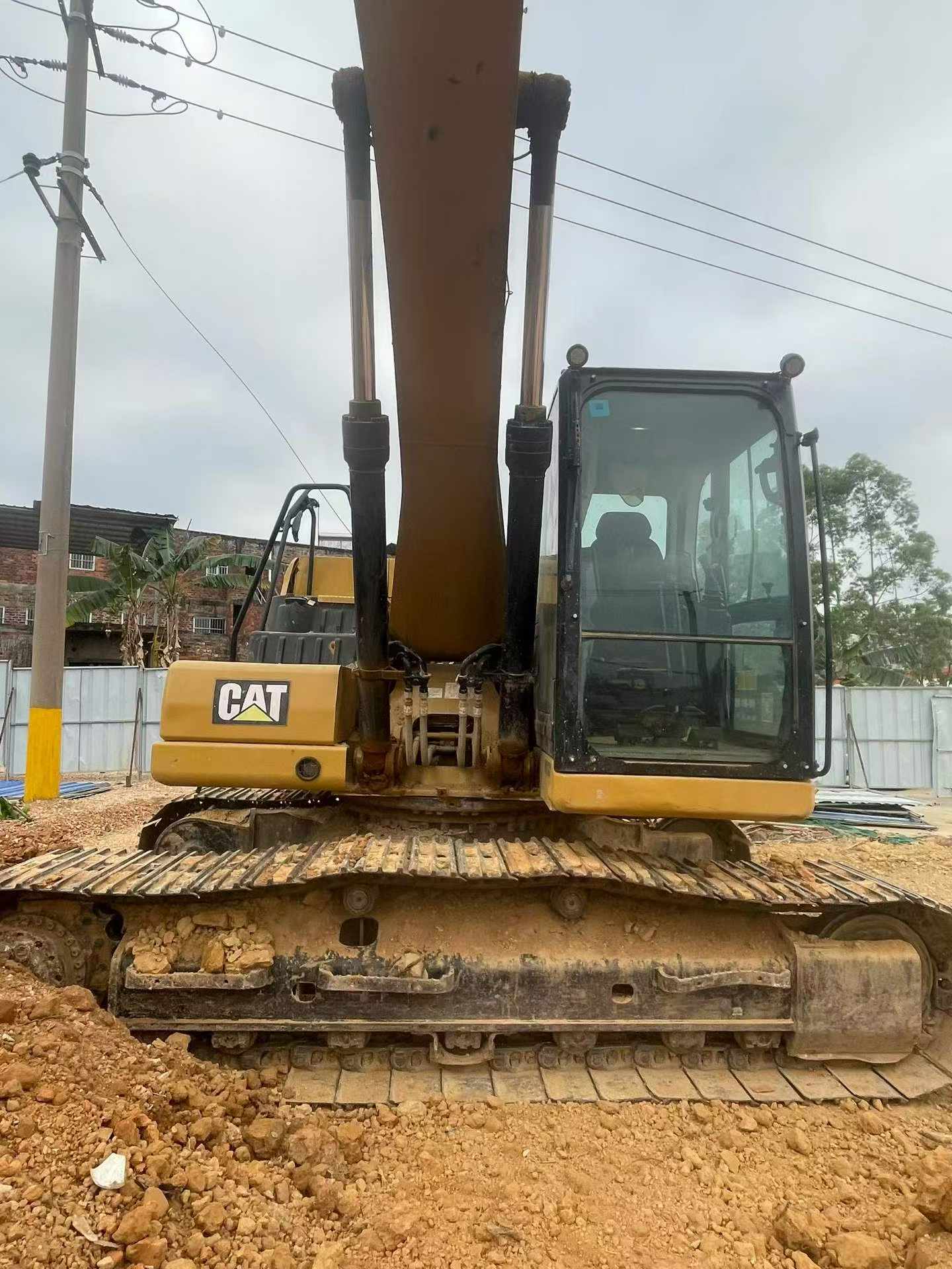 Buy Caterpillar 320GC Used Excavator / 6