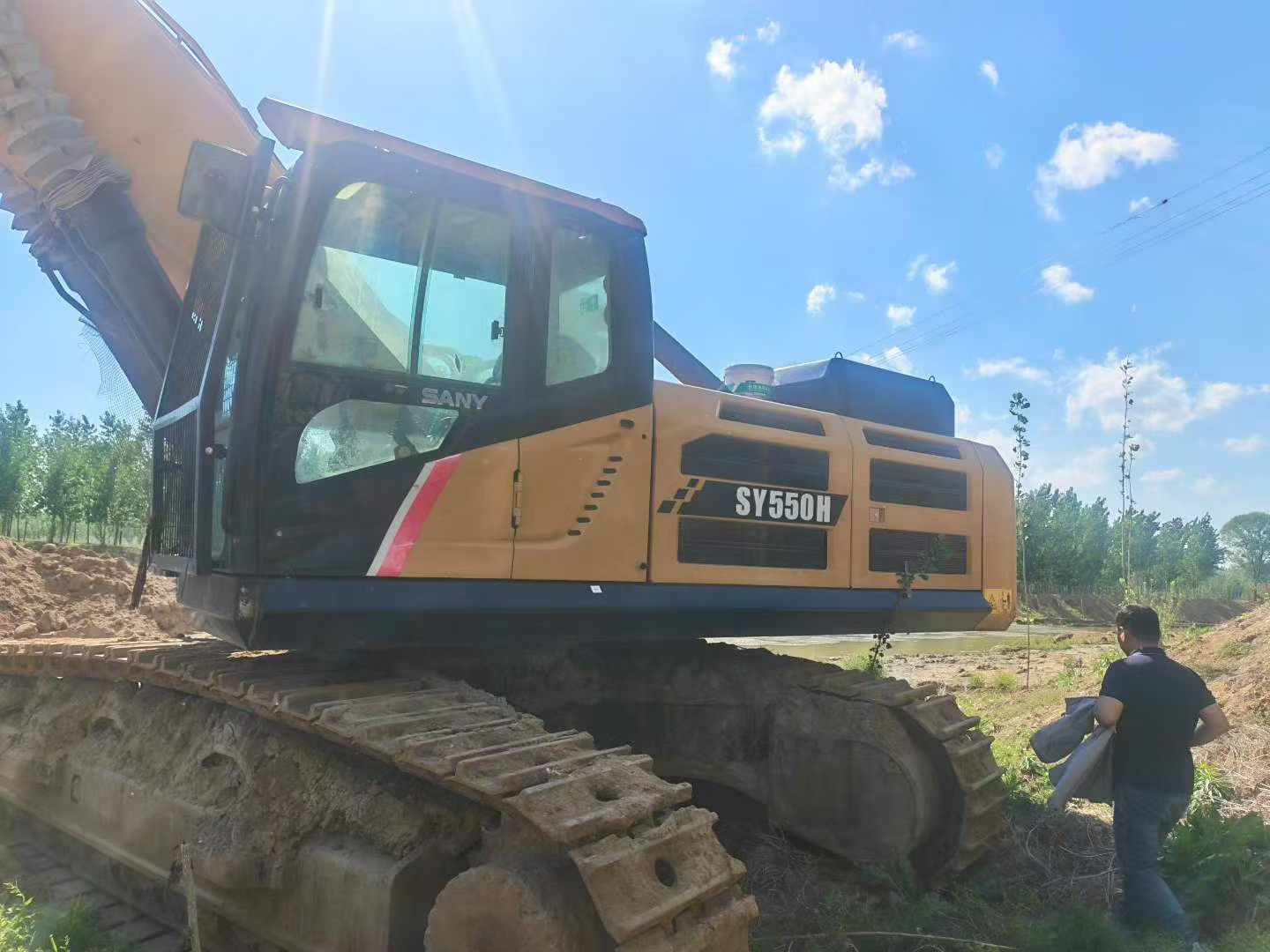 Buy Sany SY550H Used Excavator / 2