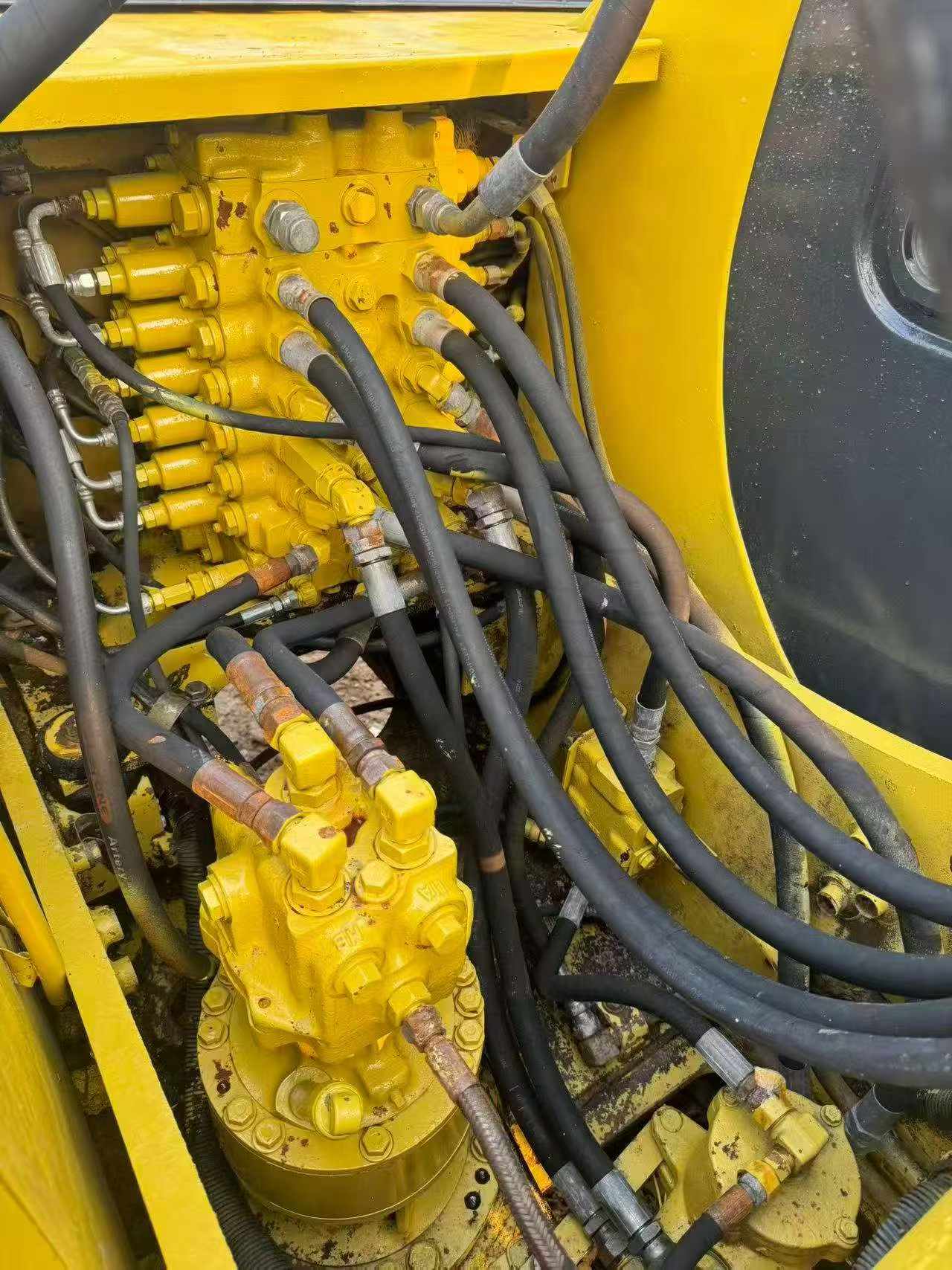 Buy Komatsu PC100-6 Used Excavator / 6