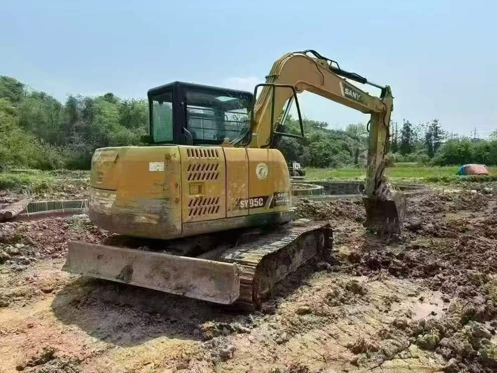 Buy Sany SY75 Used Excavator / 2