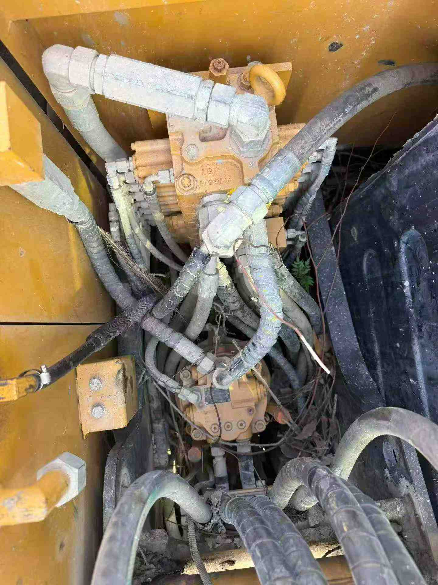 Buy Sany SY70C Used Excavator / 2