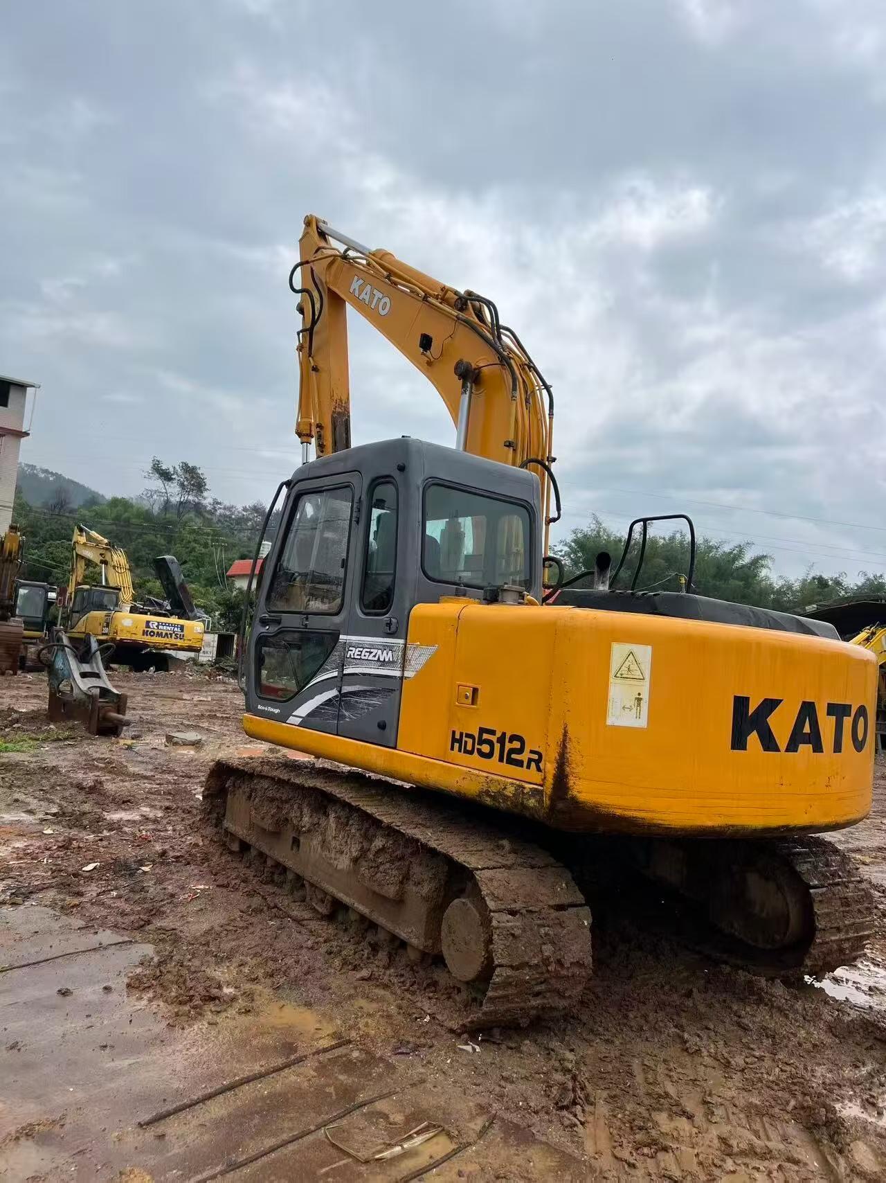 Buy Kato HD512R Used Excavator / 2
