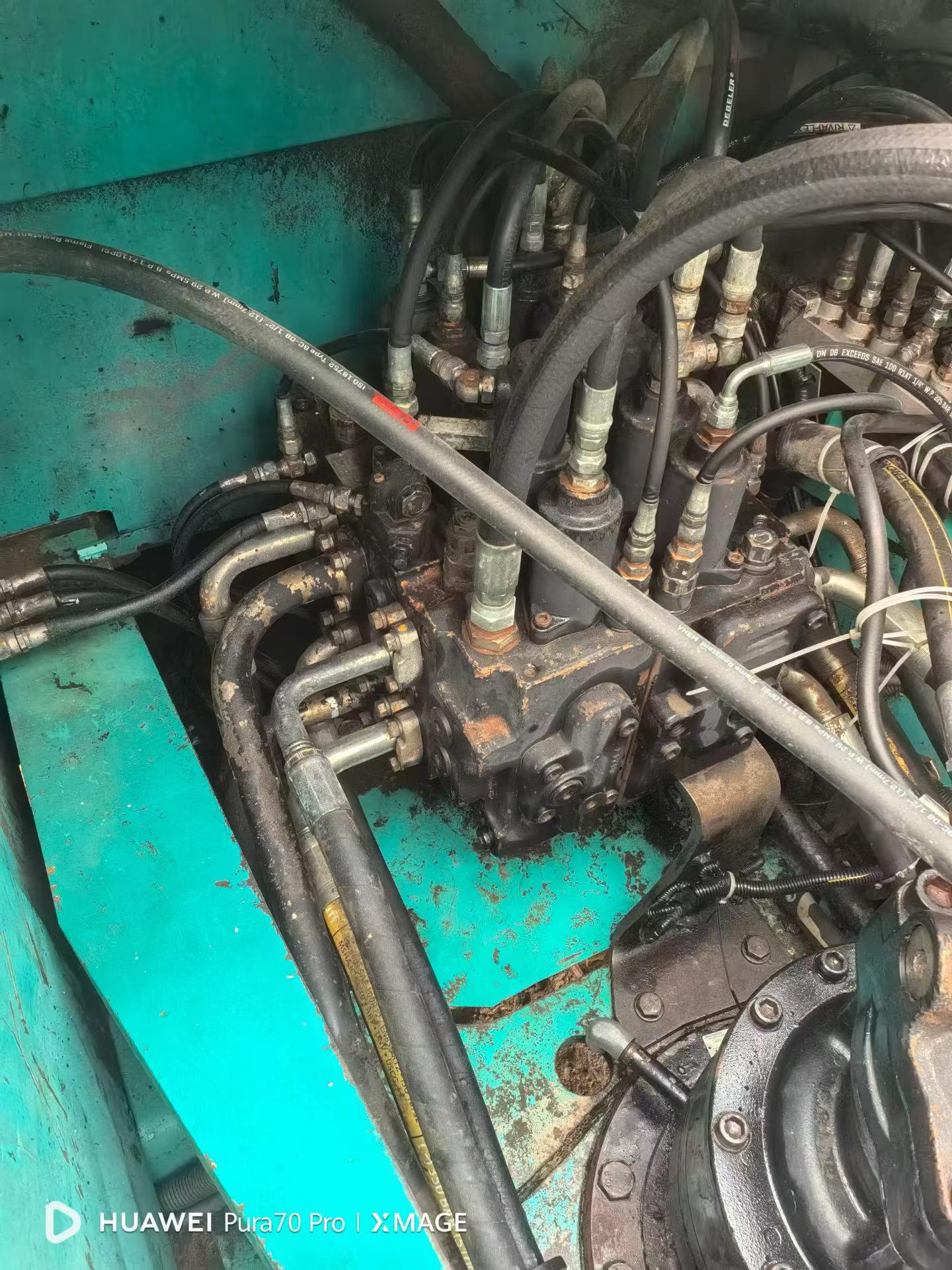 Buy Kobelco SK200-2 Used Excavator / 3