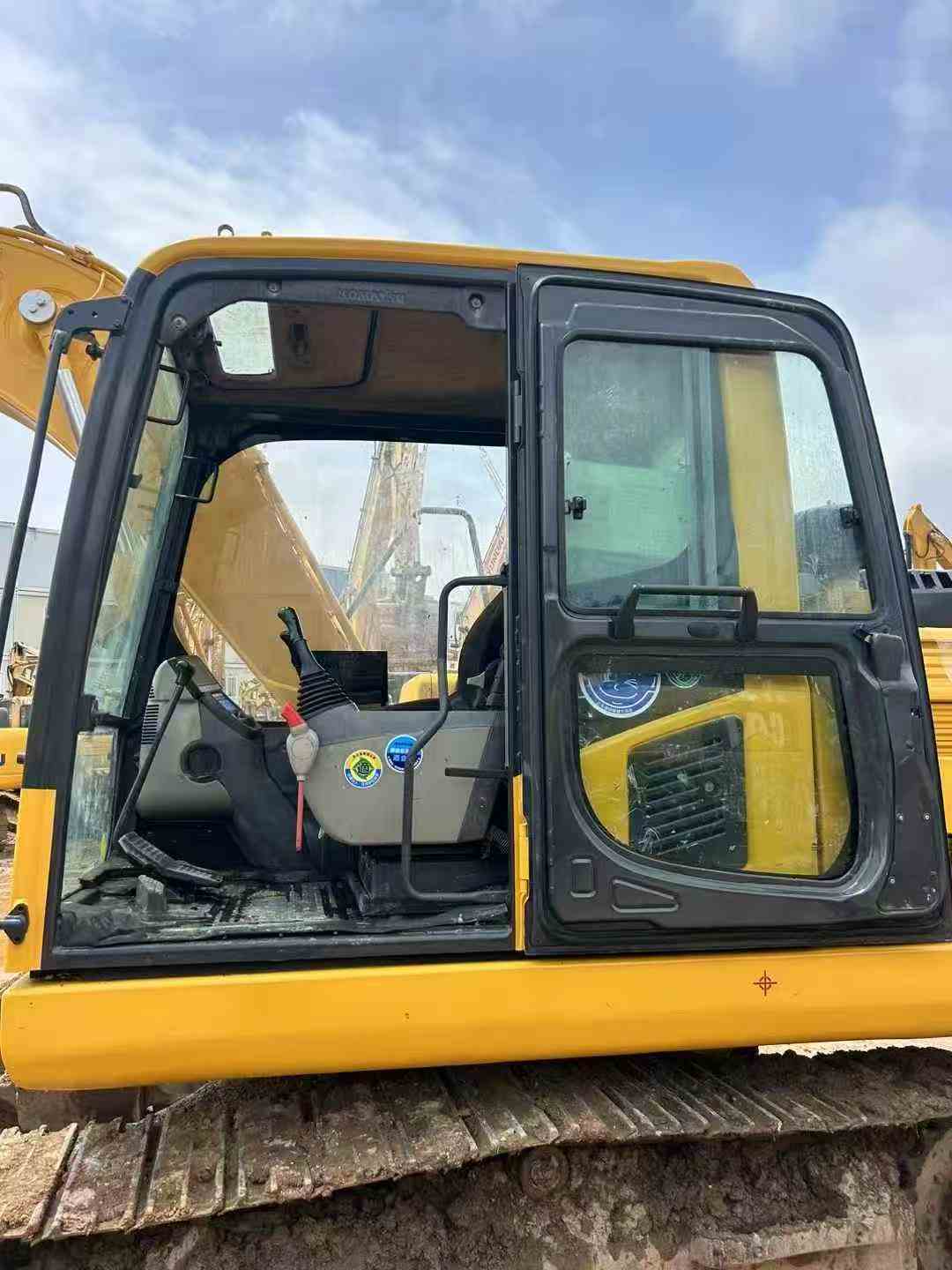 شراء حفارة Komatsu PC110-7 مستعملة / 5