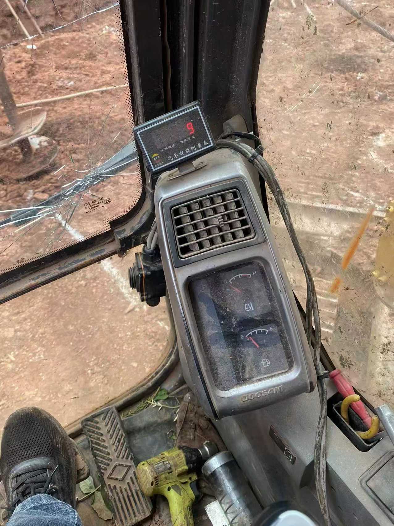 Buy Doosan DX75 Used Excavator / 8