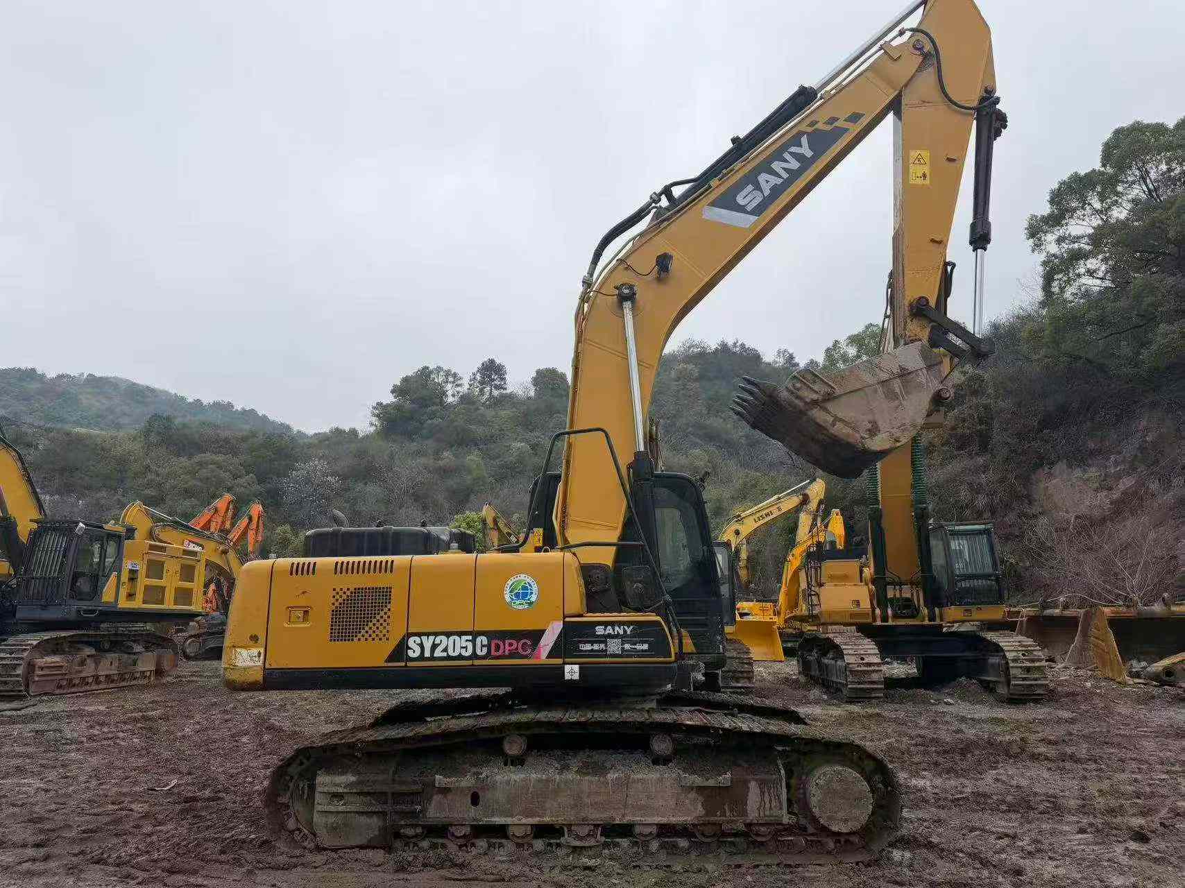 Buy Sany SY205C Used Excavator / 2
