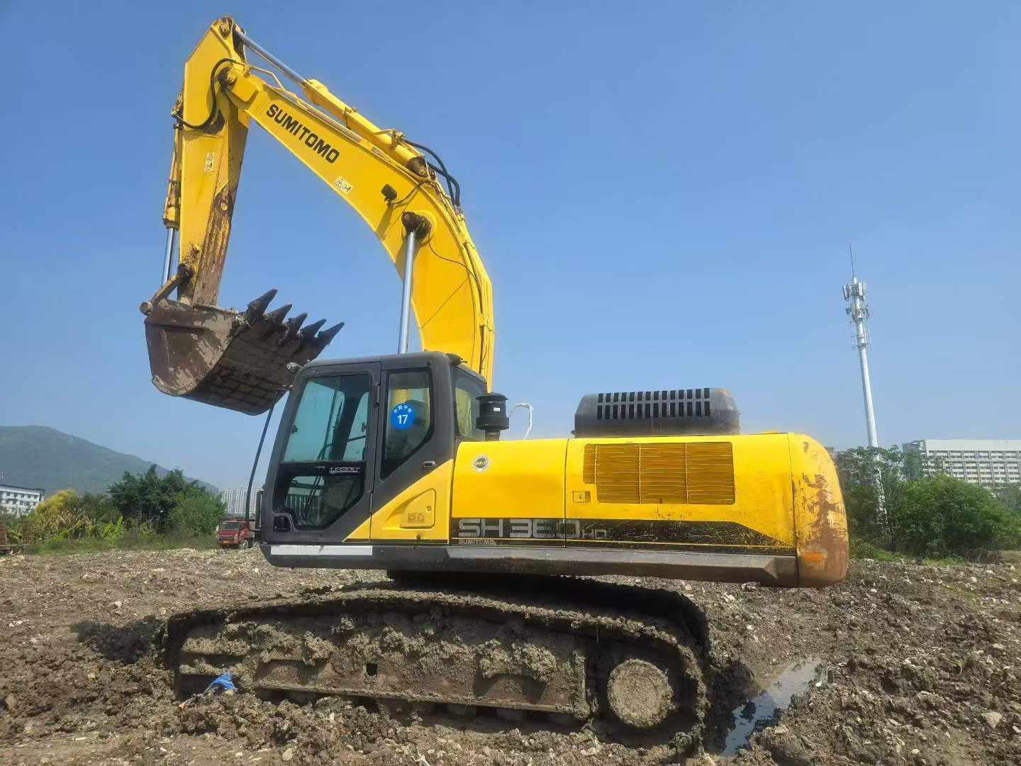 Buy Sumitomo SH360-5 Used Excavator / 6