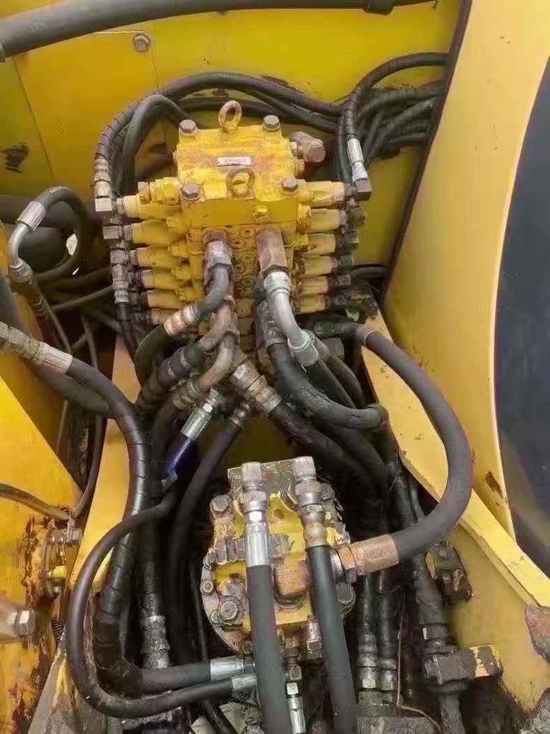 Buy Komatsu PC60-7 Used Excavator / 7