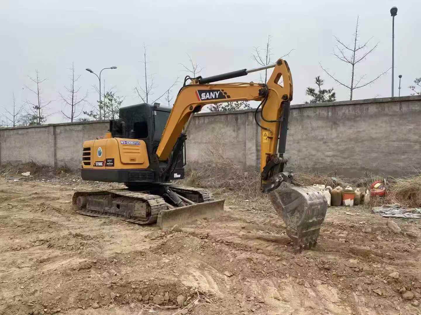 Buy Sany SY60C Used Excavator / 2