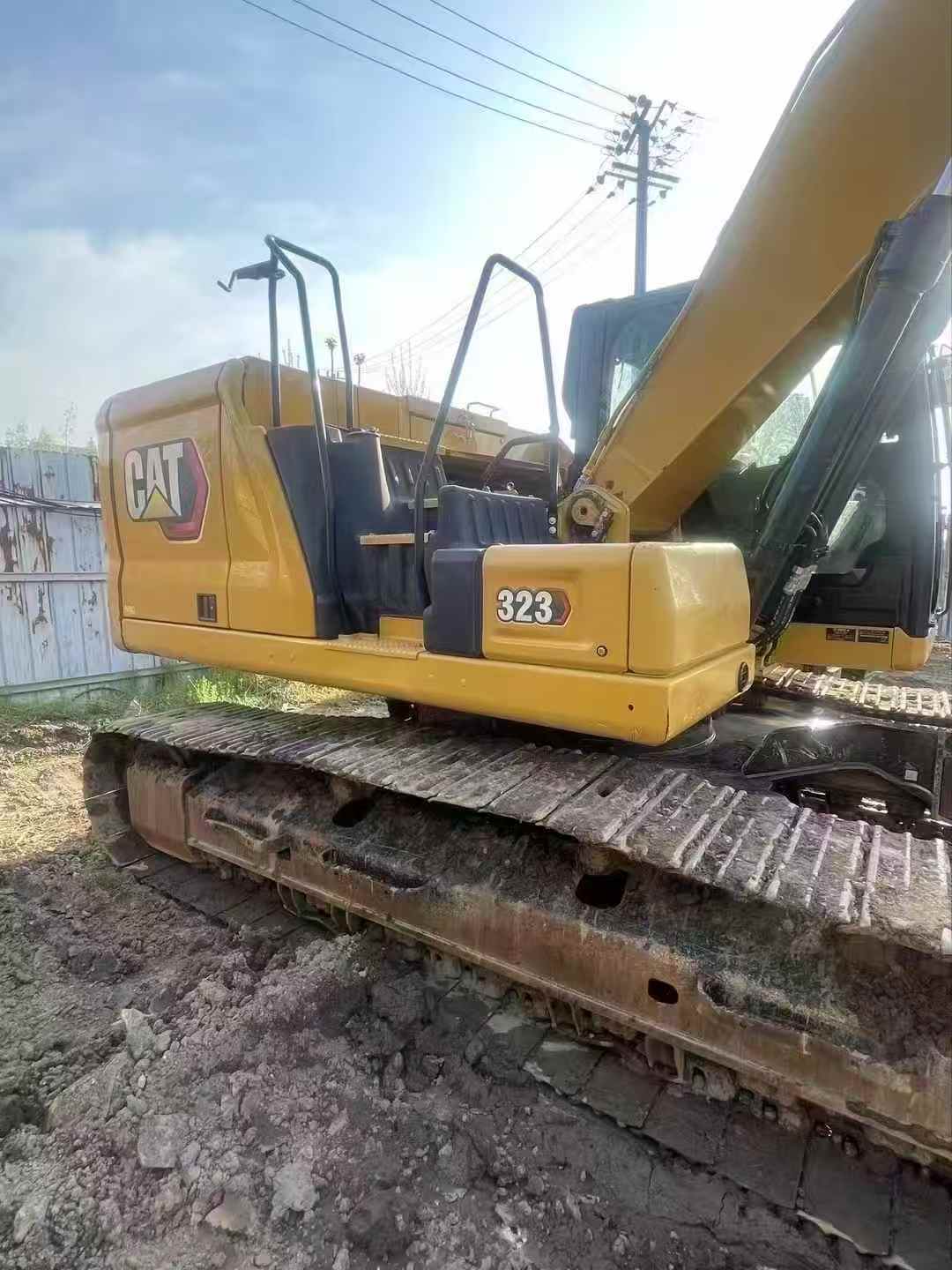 Buy Caterpillar 323 Used Excavator / 2
