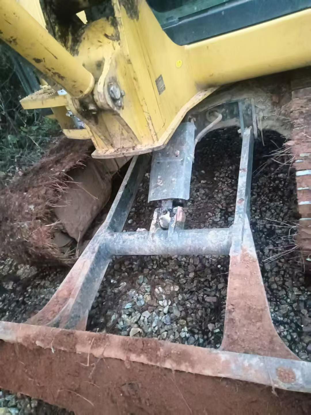 Buy Komatsu PC56-7 Used Excavator / 5