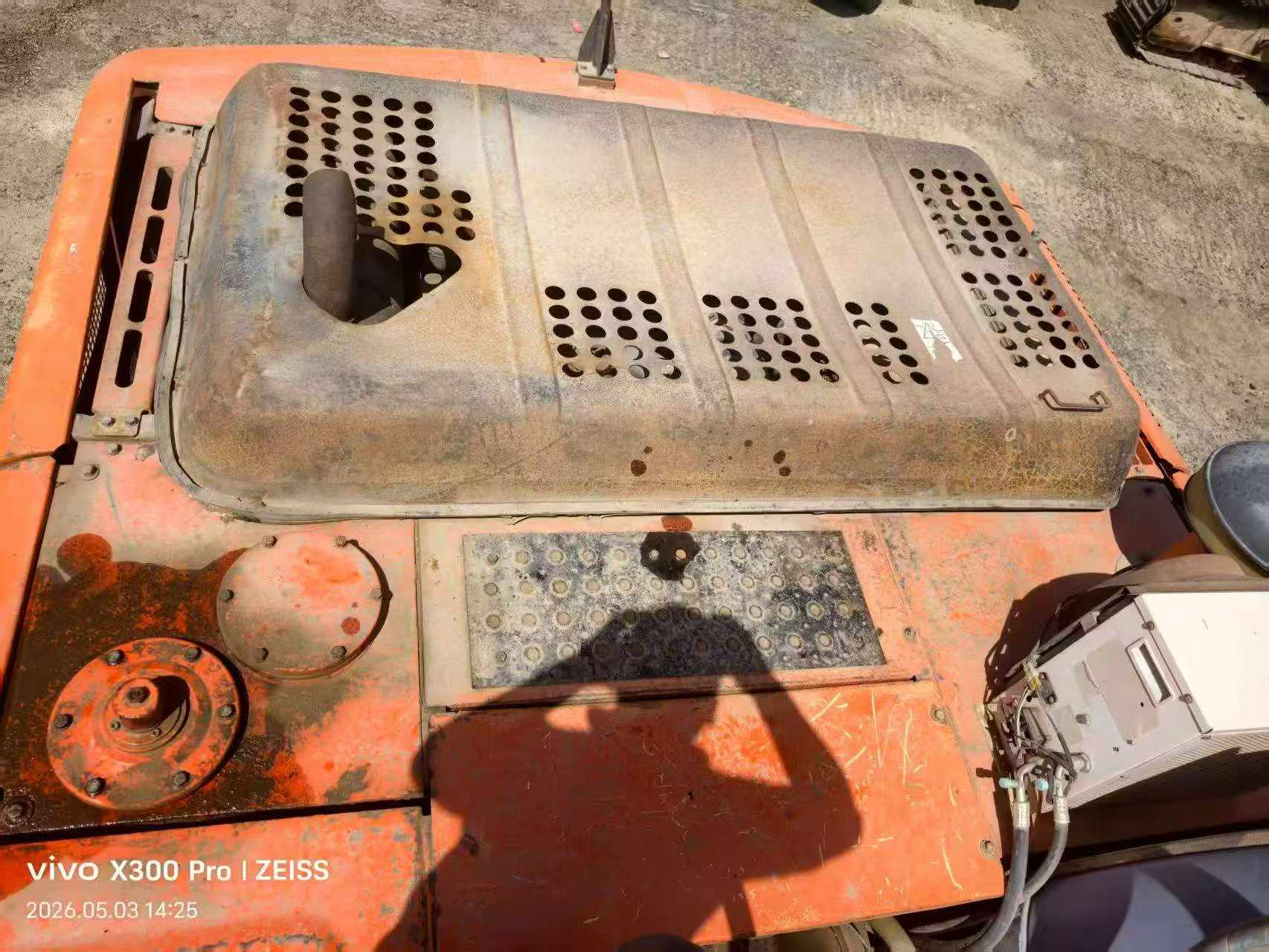 Buy Hitachi EX200 Used Excavator / 9