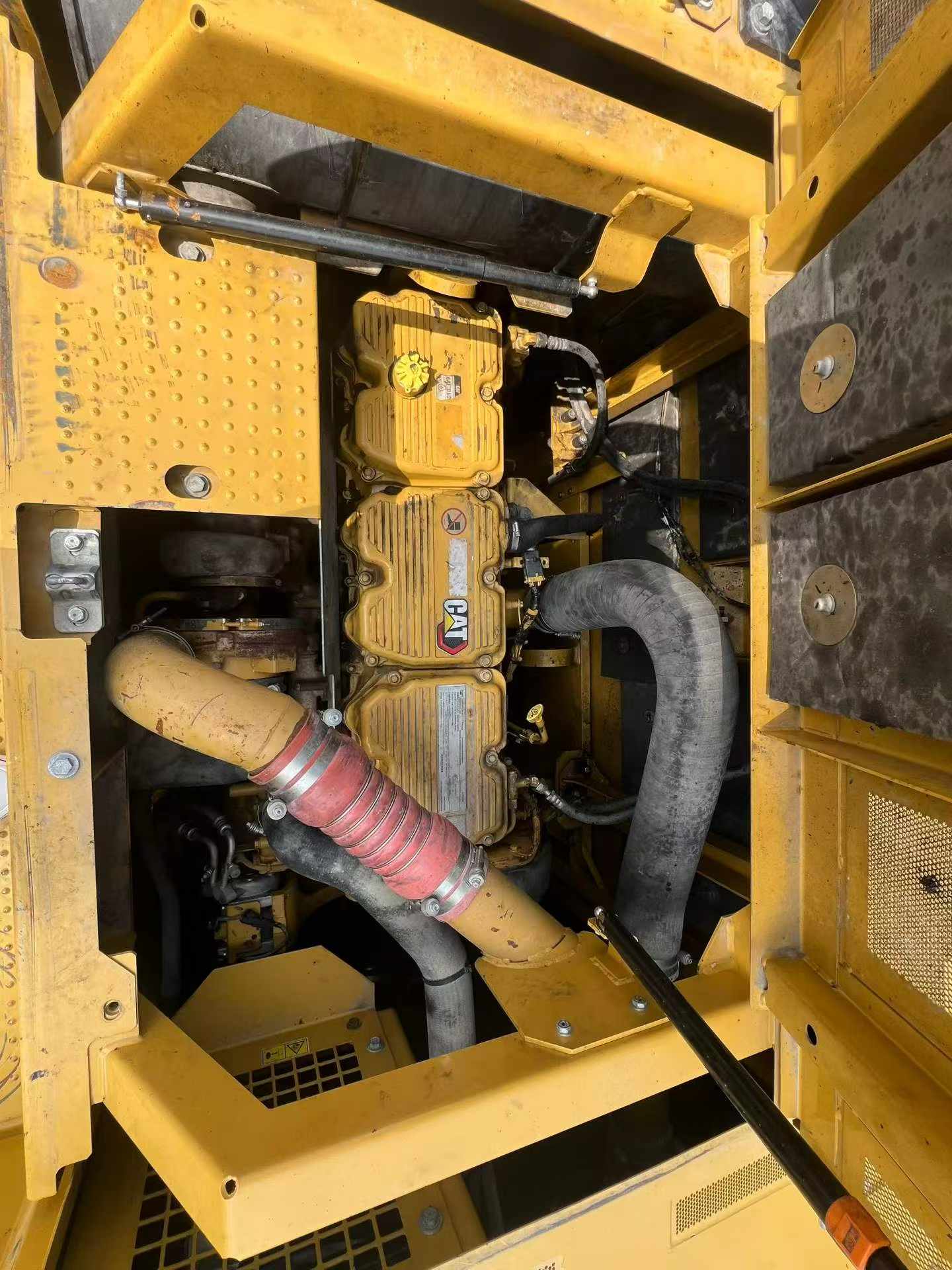 Buy Caterpillar 374D Used Excavator / 9