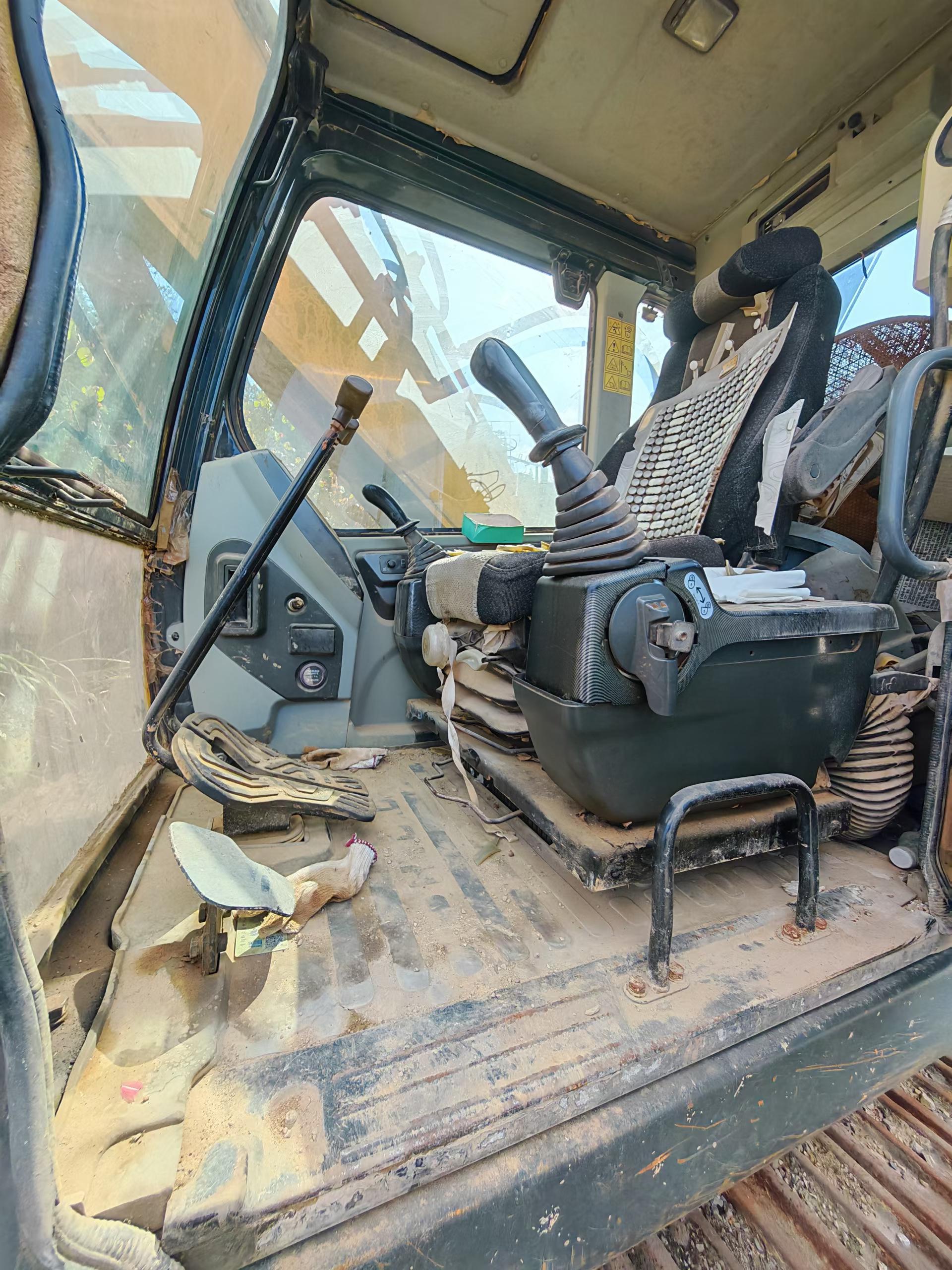 Buy Hyundai R215-7 Used Excavator / 7
