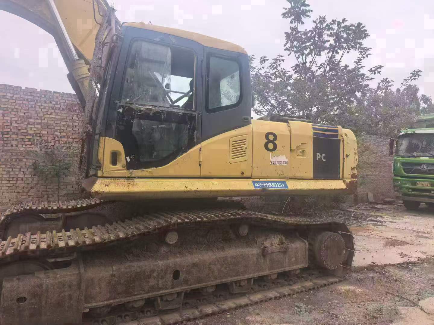 Buy Komatsu PC270-7 Used Excavator / 9