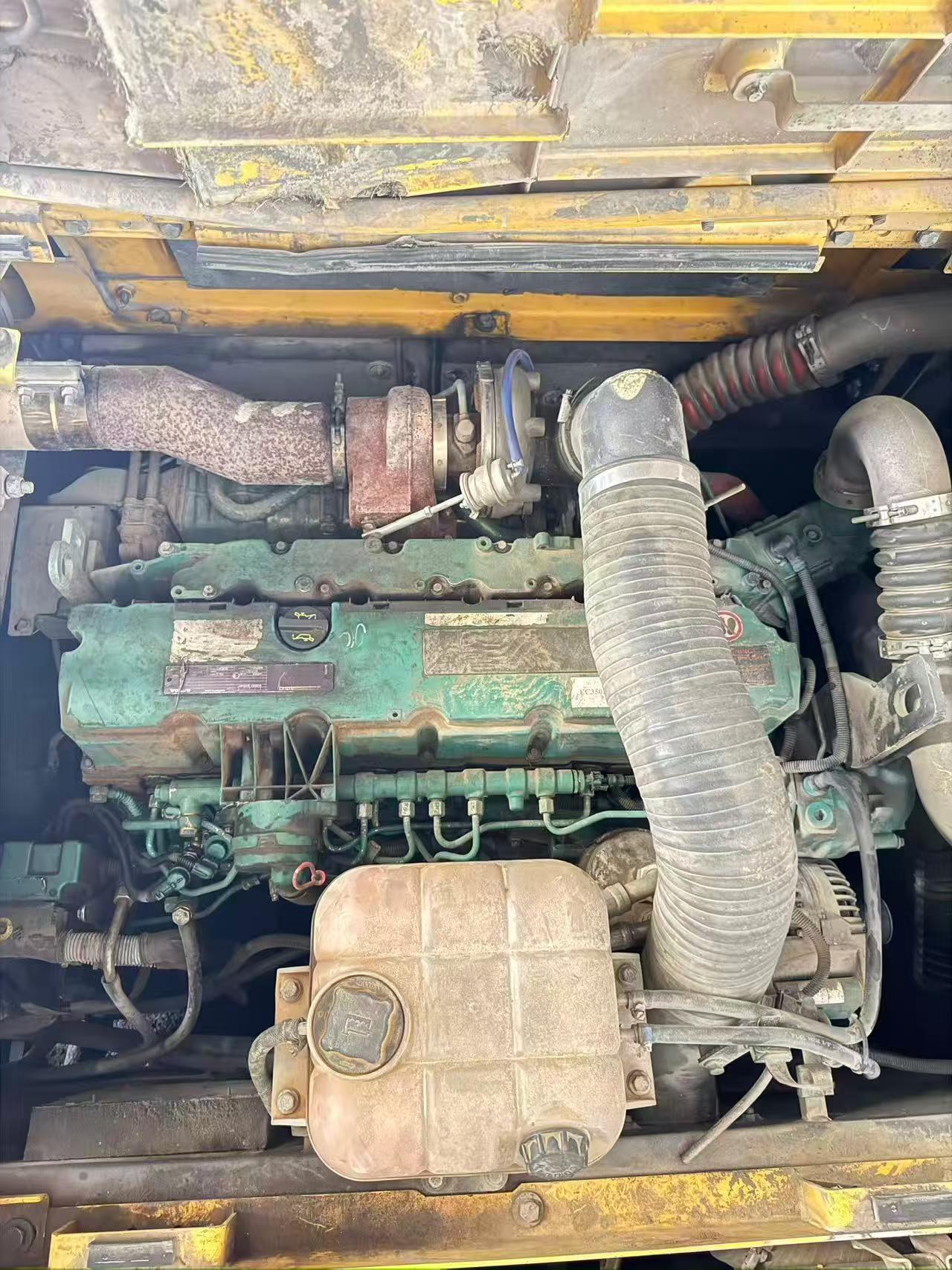 Buy Volvo L350F Used Excavator / 7