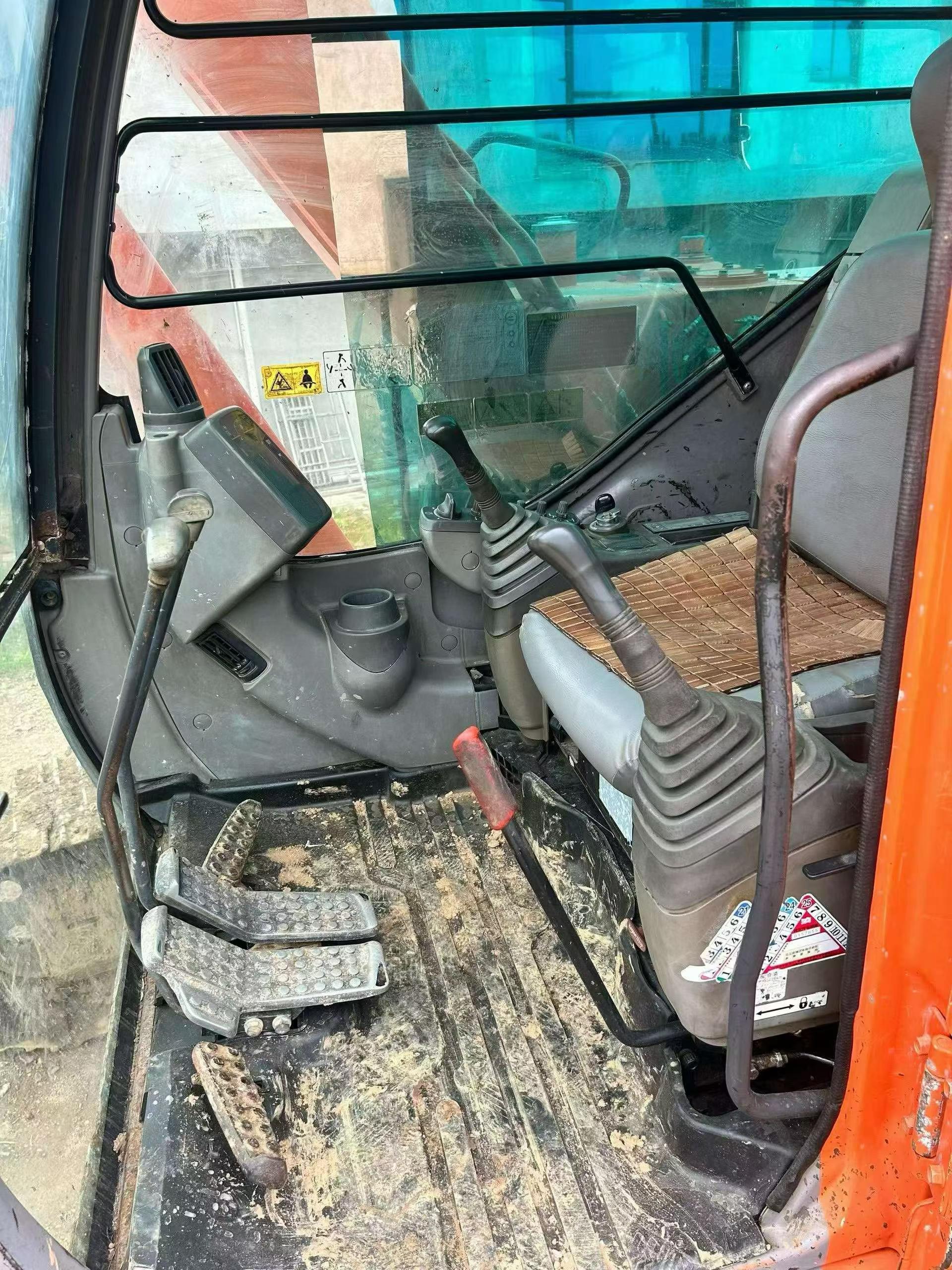 Buy Hitachi EX70 Used Excavator / 8