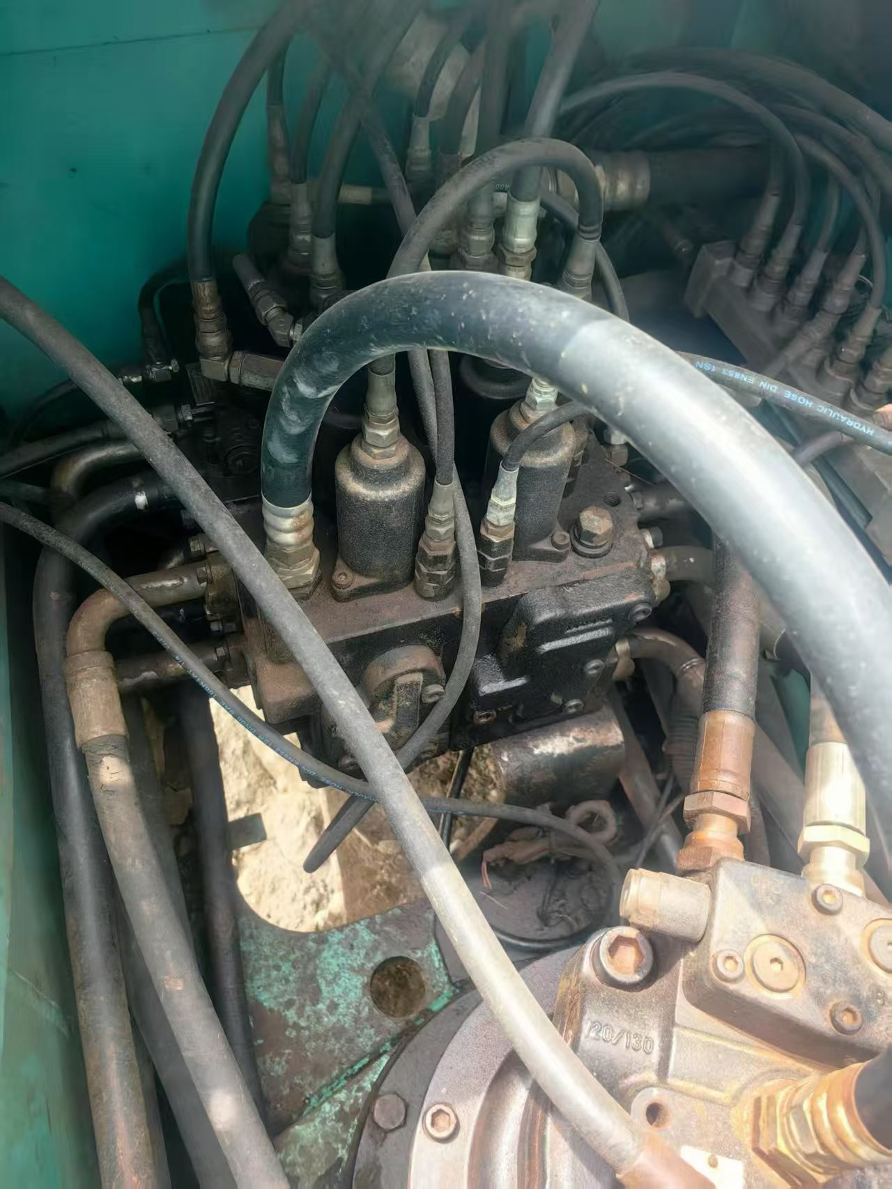 Buy Kobelco SK210 Used Excavator / 4