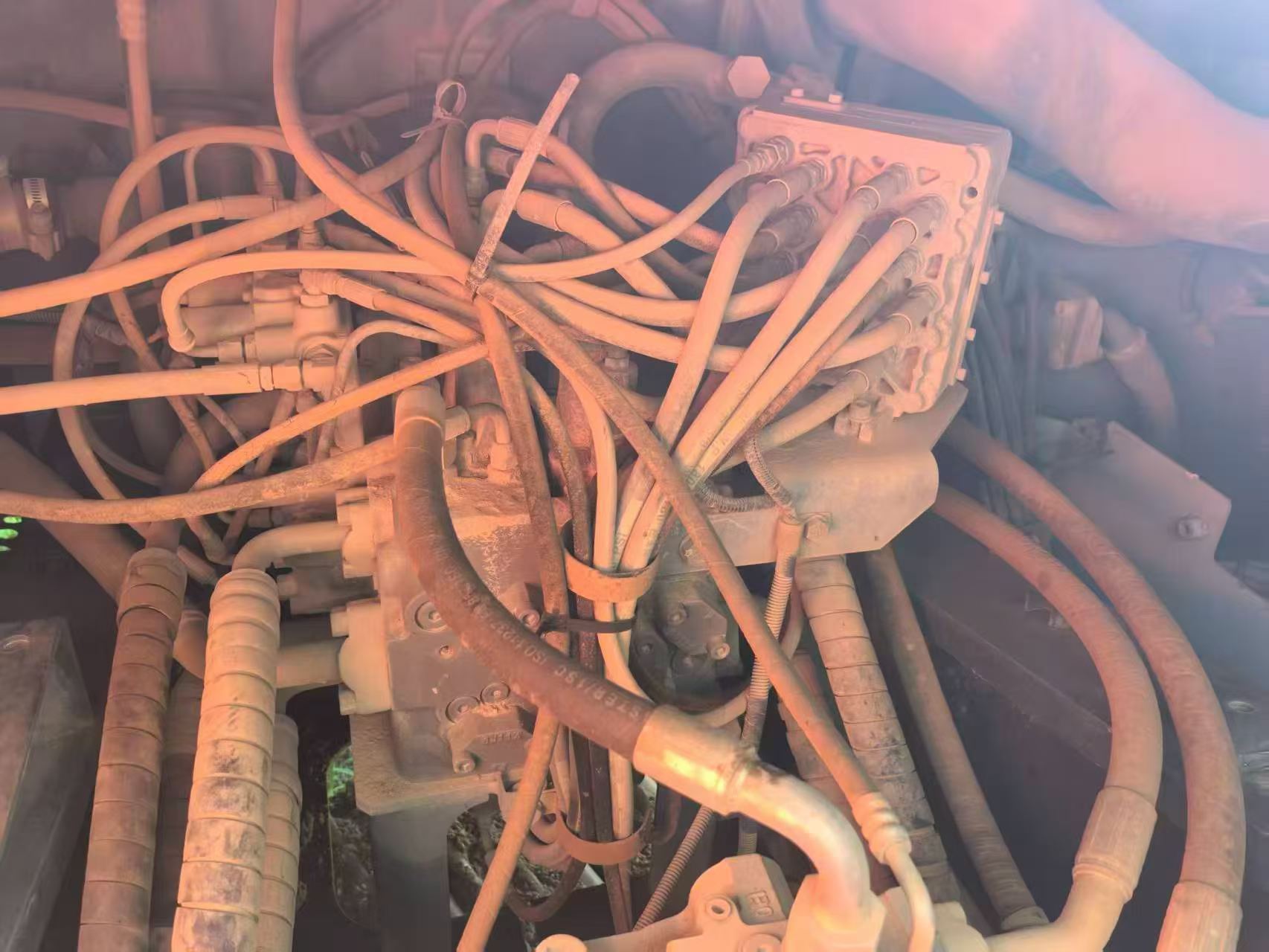 Buy Hitachi ZX240 Used Excavator / 6