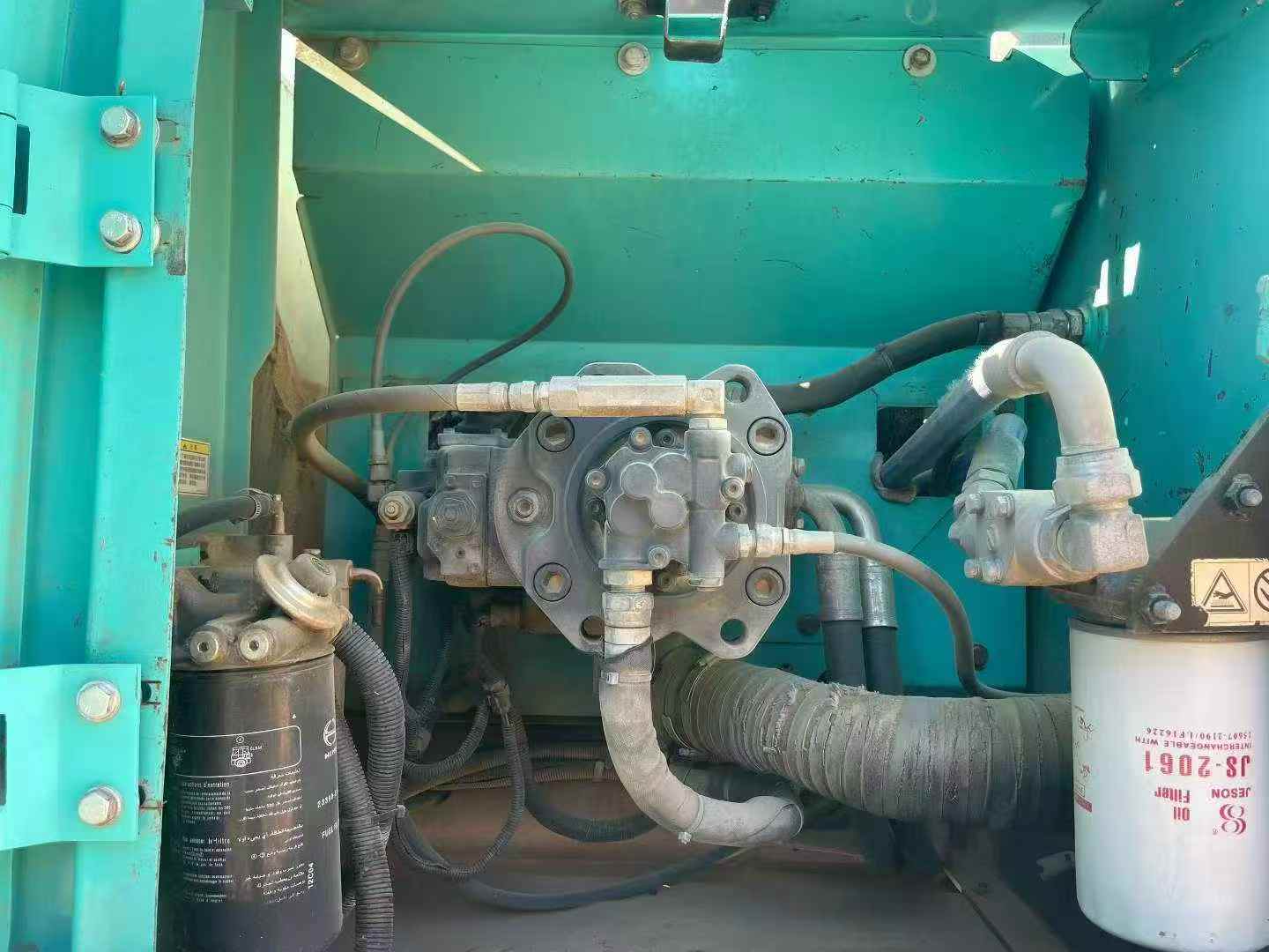 Buy Kobelco SK200 Used Excavator / 7