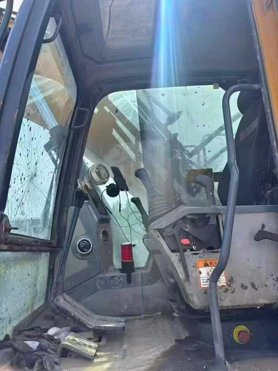 Buy XCMG XE200 Used Excavator / 4