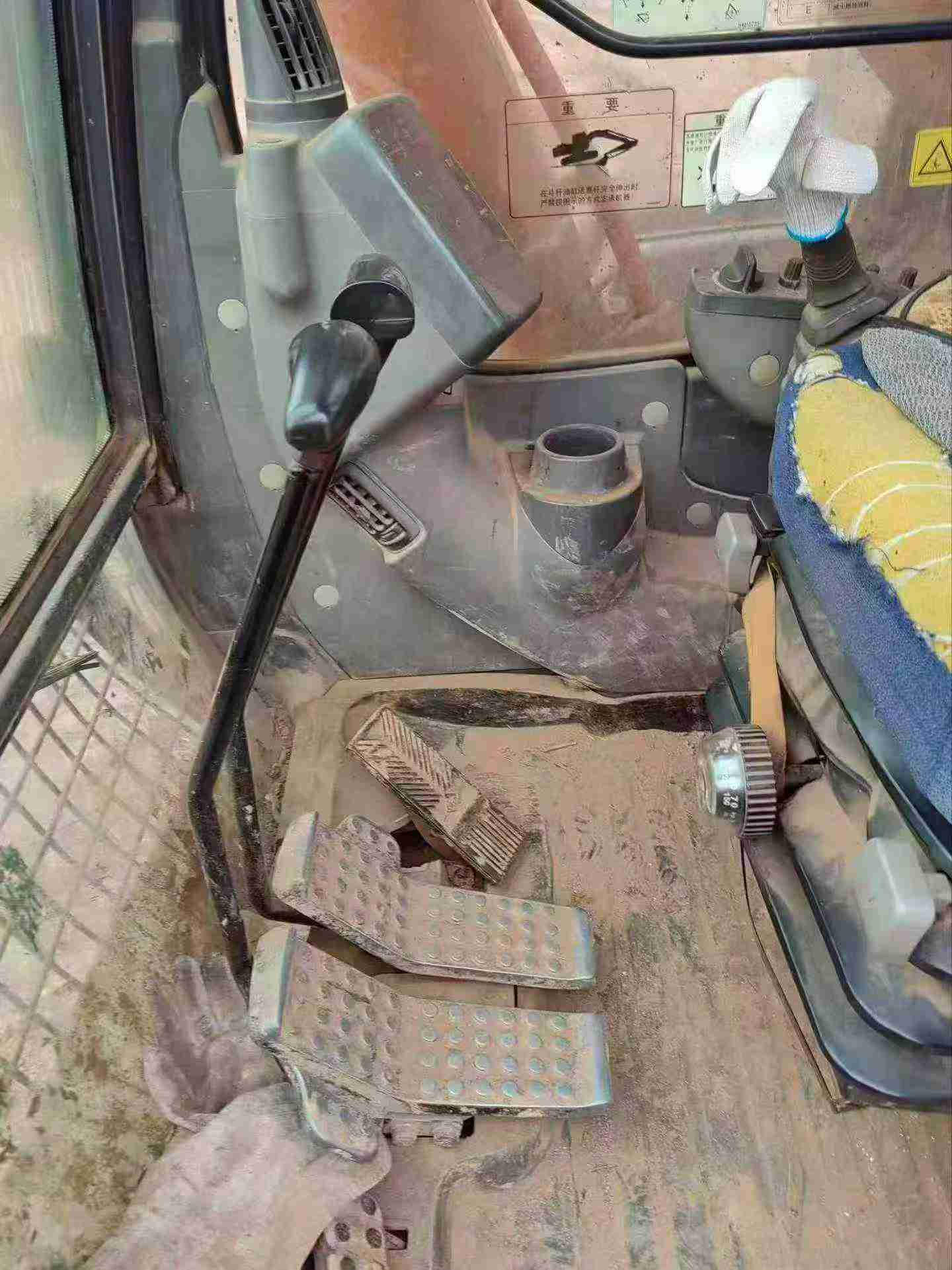 Buy Hitachi ZW250 Used Excavator / 4