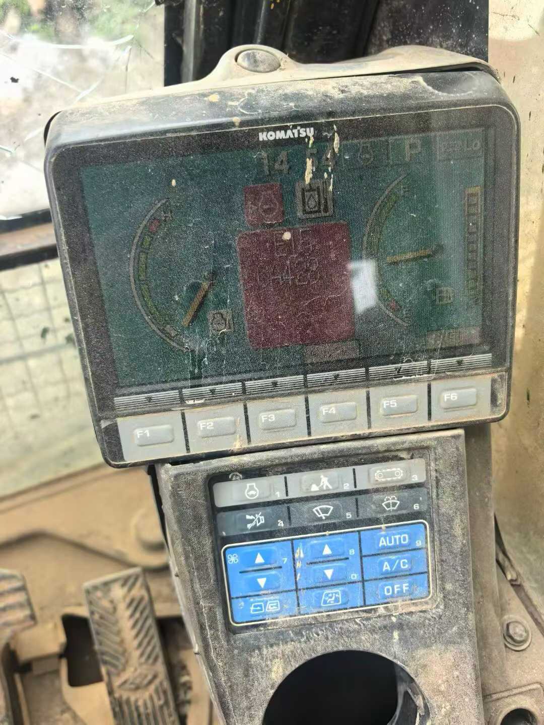 Buy Komatsu PC210-8 Used Excavator / 6