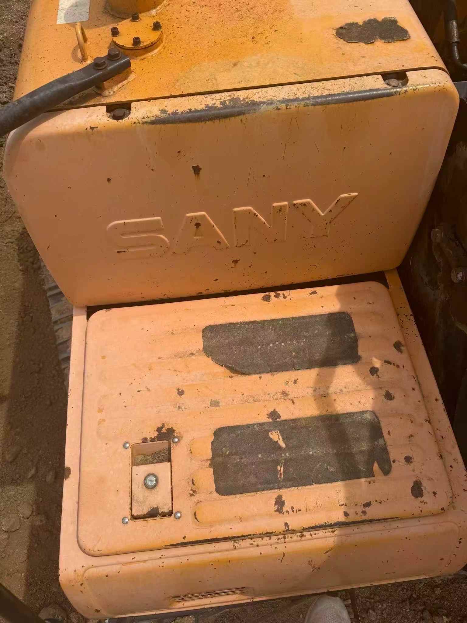 Buy Sany SY215C-8 Used Excavator / 3