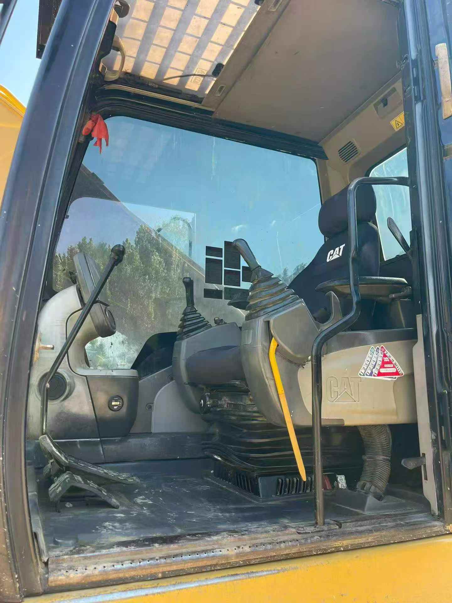 Buy Caterpillar 320D Used Excavator / 6