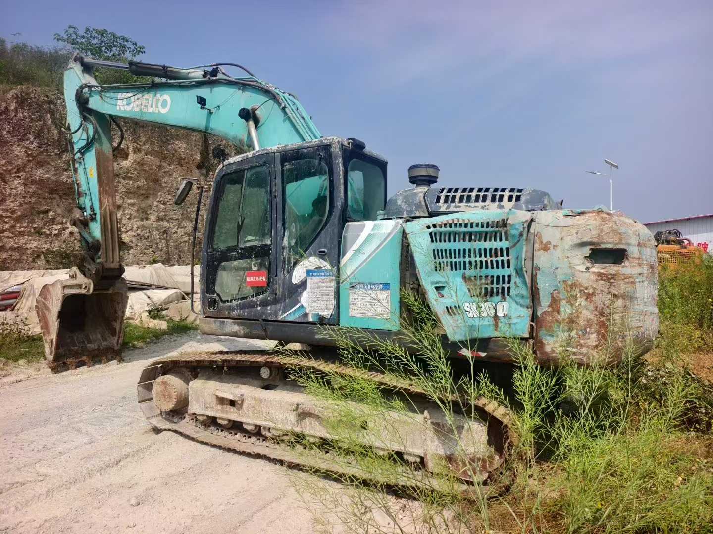 Buy Kobelco SK250 Used Excavator / 3