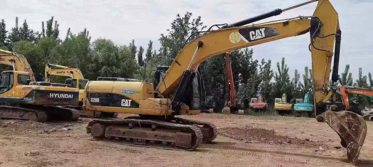 Buy Caterpillar 320D Used Excavator / 4