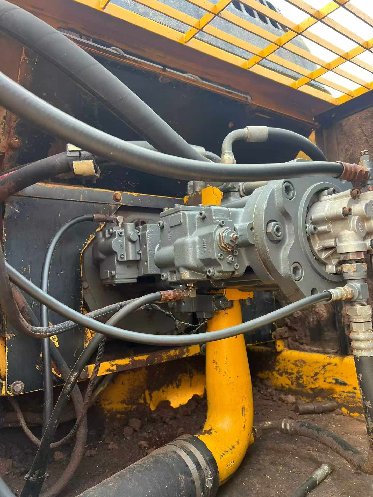 Buy Kato HD1430-7 Used Excavator / 5