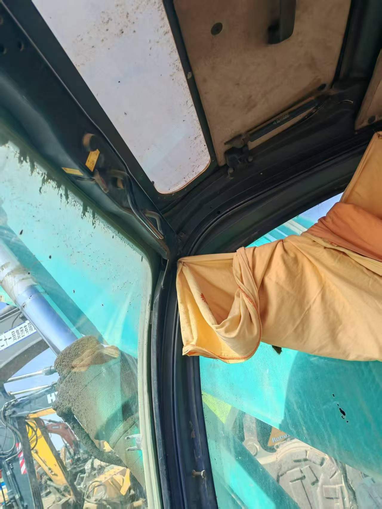 Buy Kobelco SK260 Used Excavator / 3