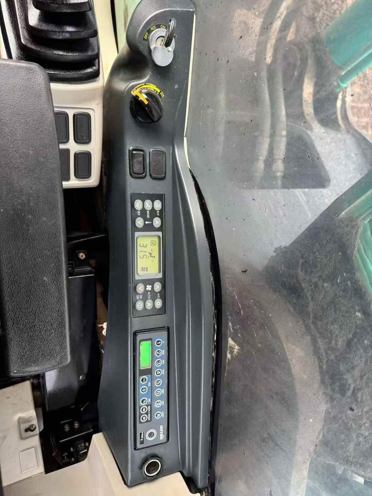 Buy Kobelco SK350-8 Used Excavator / 3