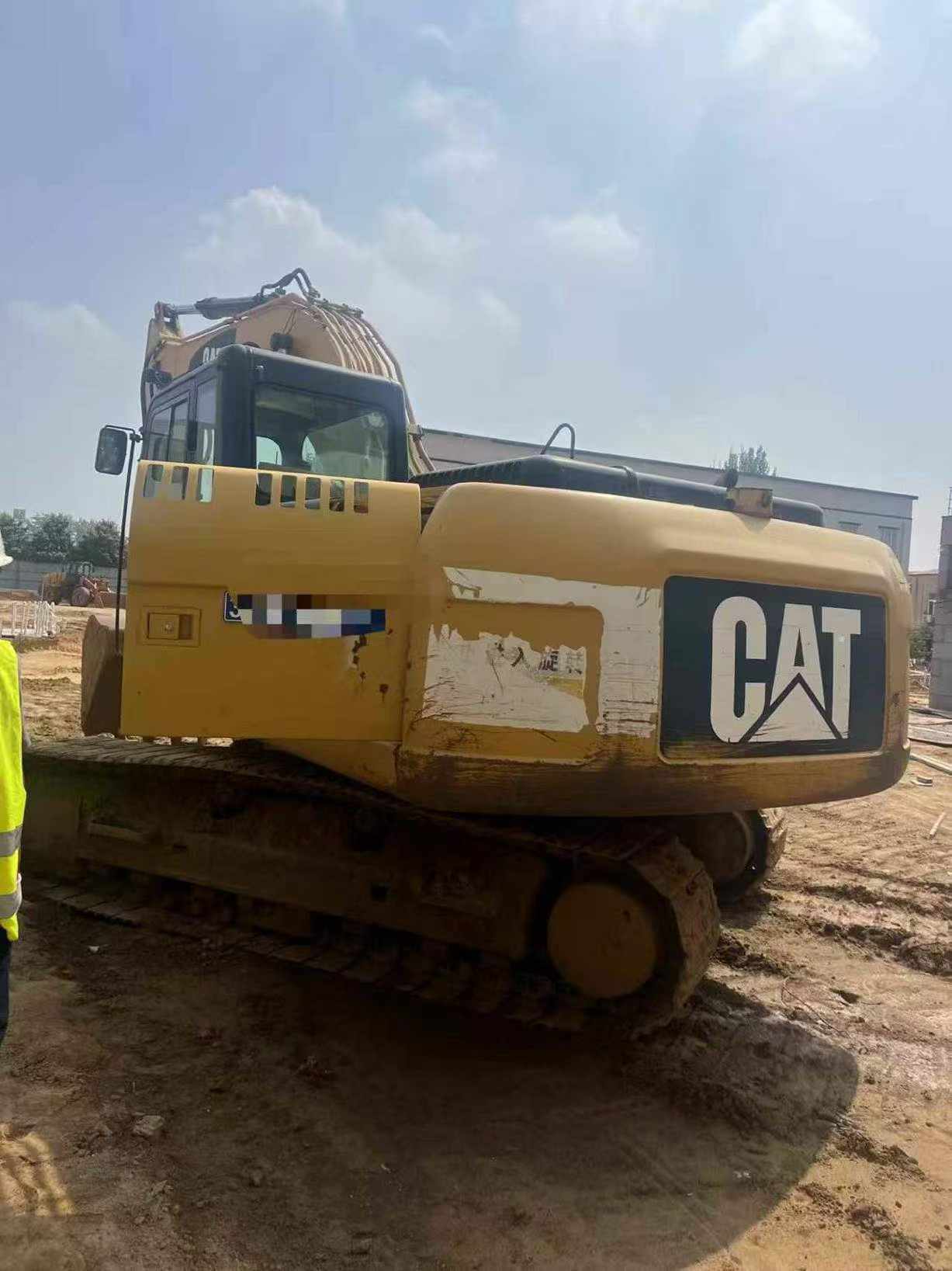 Buy Caterpillar 320D Used Excavator / 5