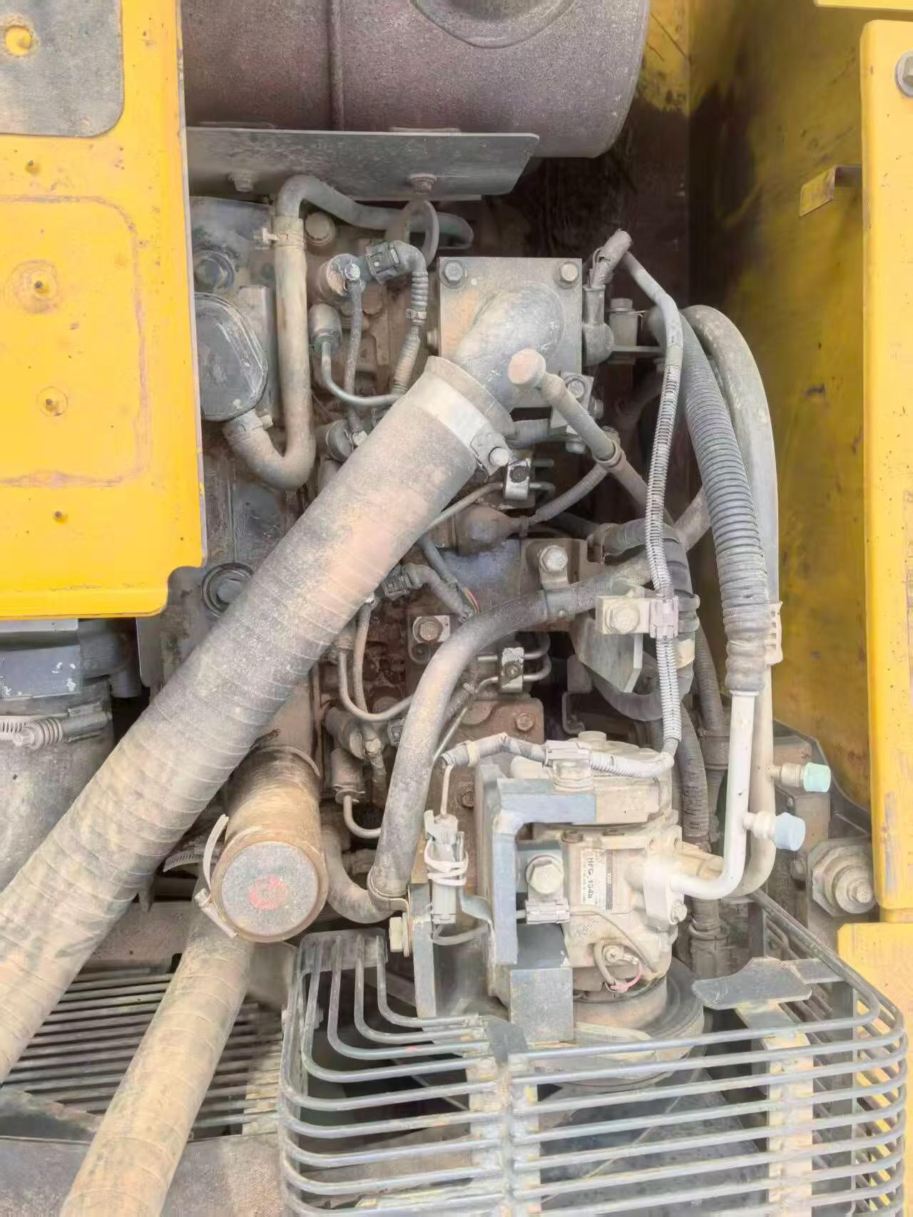 Buy Komatsu PC130 Used Excavator / 2
