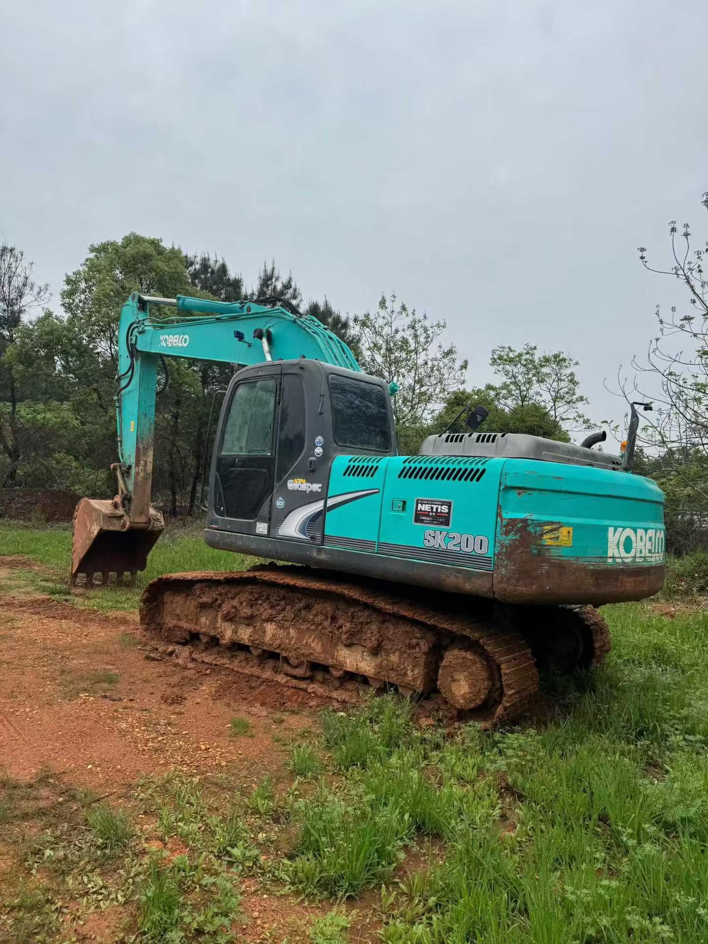 Buy Kobelco SK200-2 Used Excavator / 2